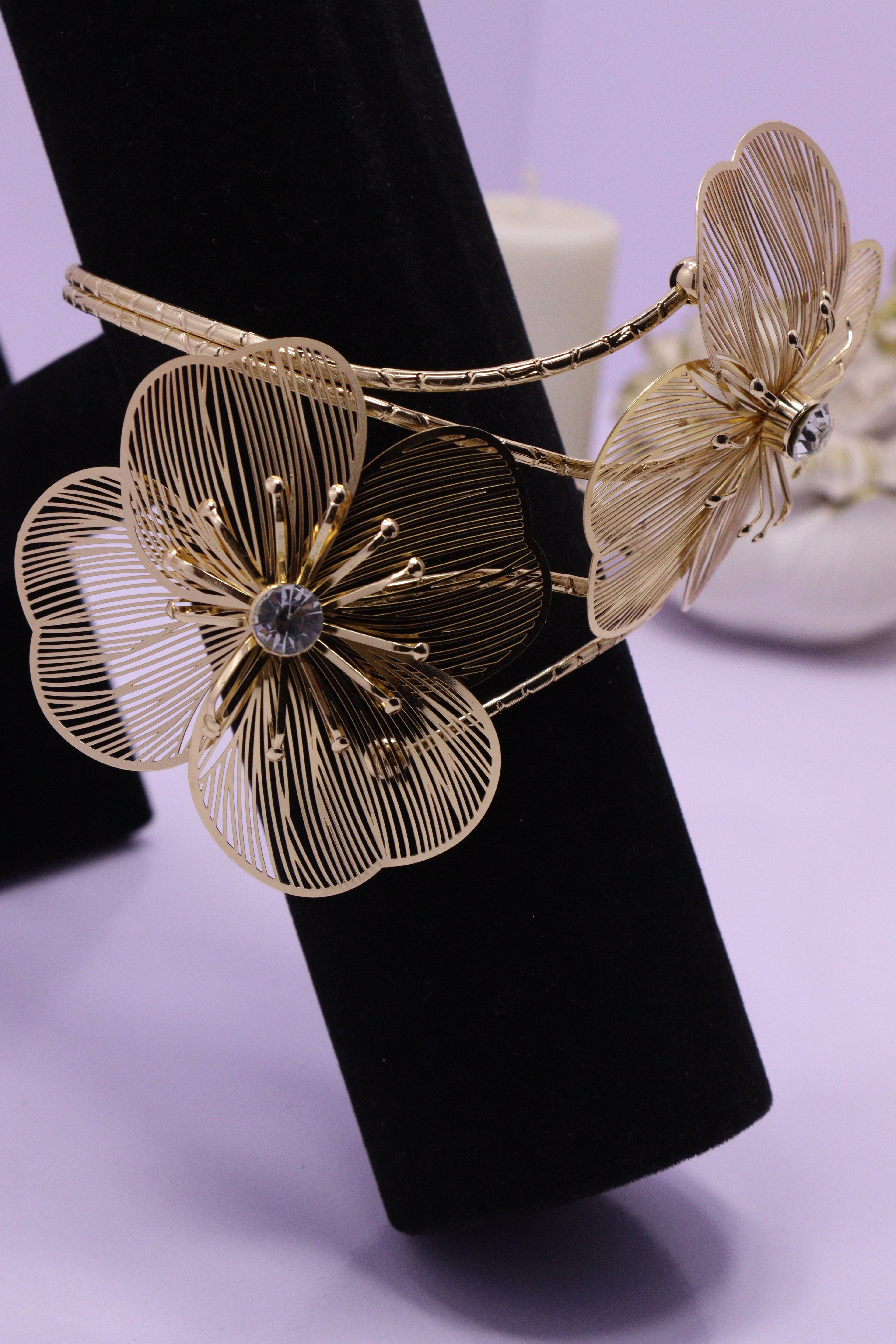 Royal Embrace Series 0002 - AZ Golden Arm Cuff