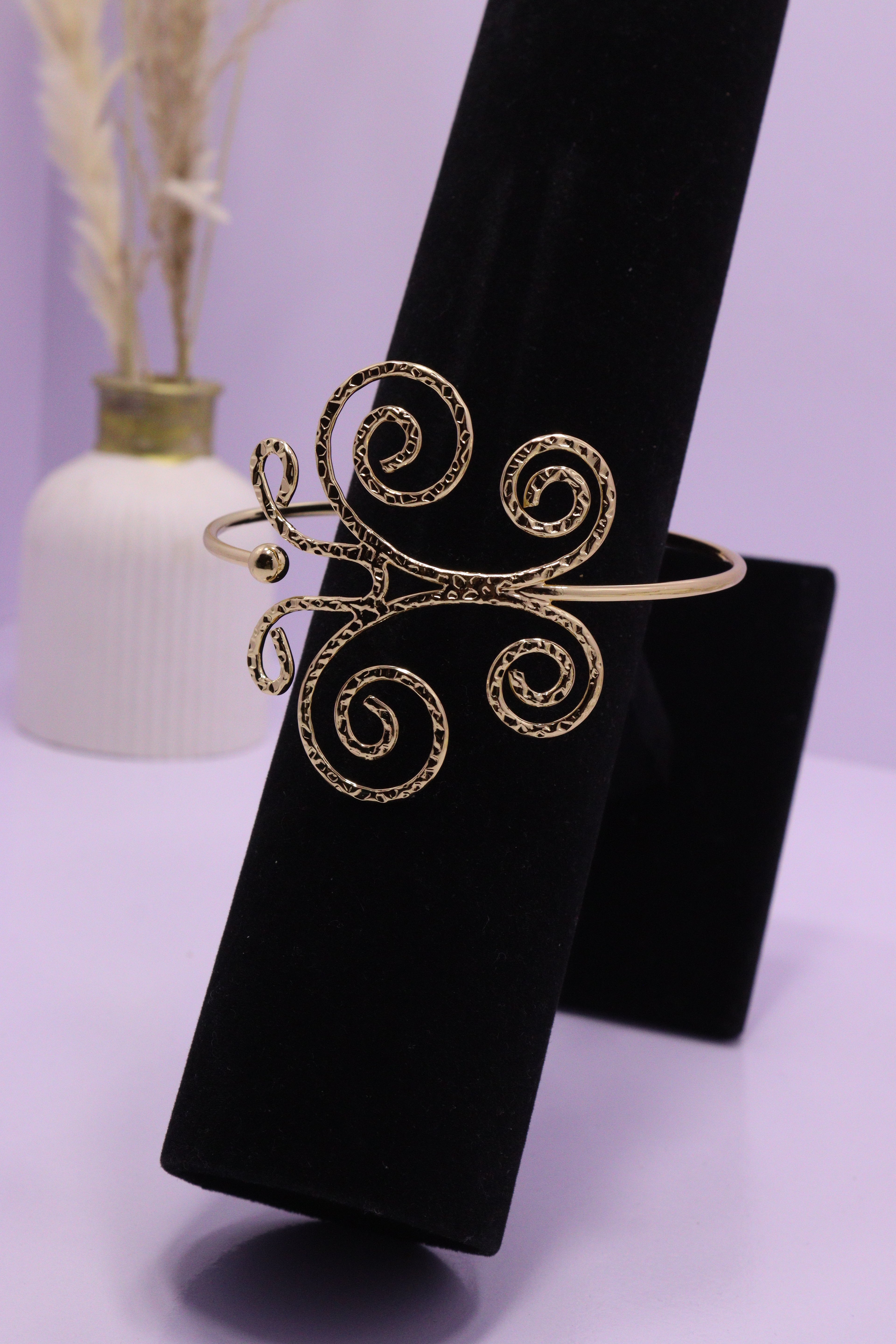 Royal Embrace Series 0004 - AZ Golden Arm Cuff