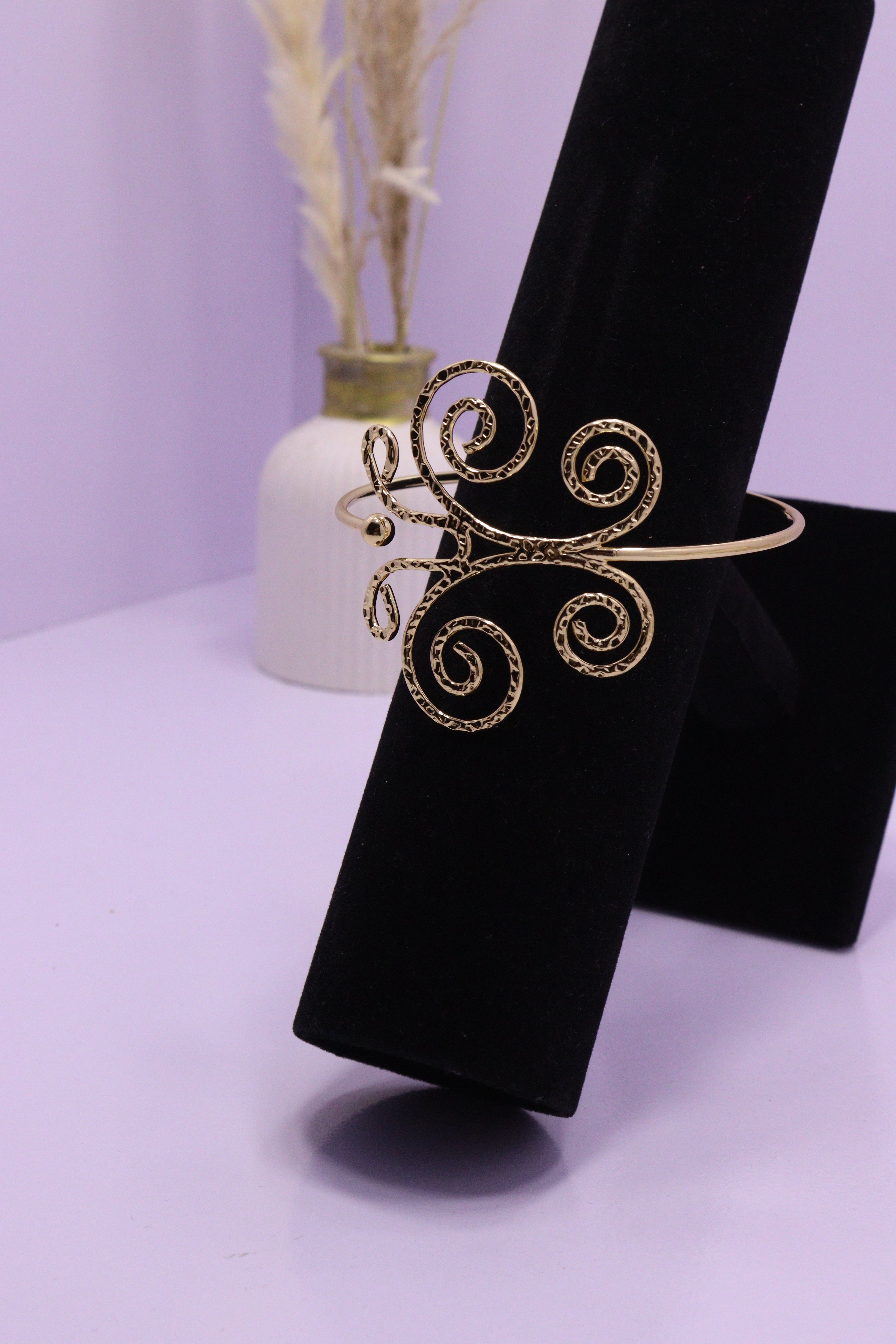 Royal Embrace Series 0004 - AZ Golden Arm Cuff