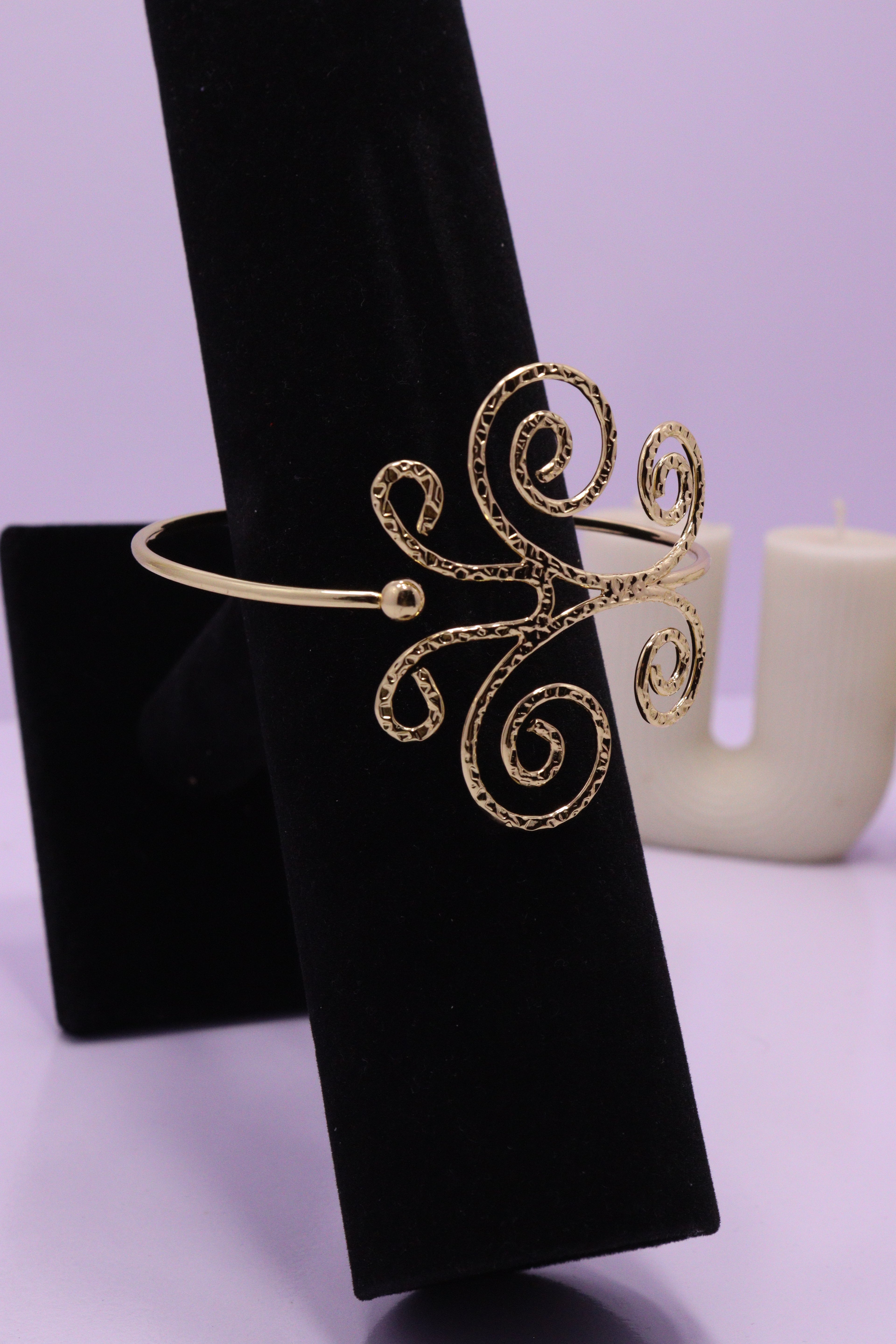 Royal Embrace Series 0004 - AZ Golden Arm Cuff