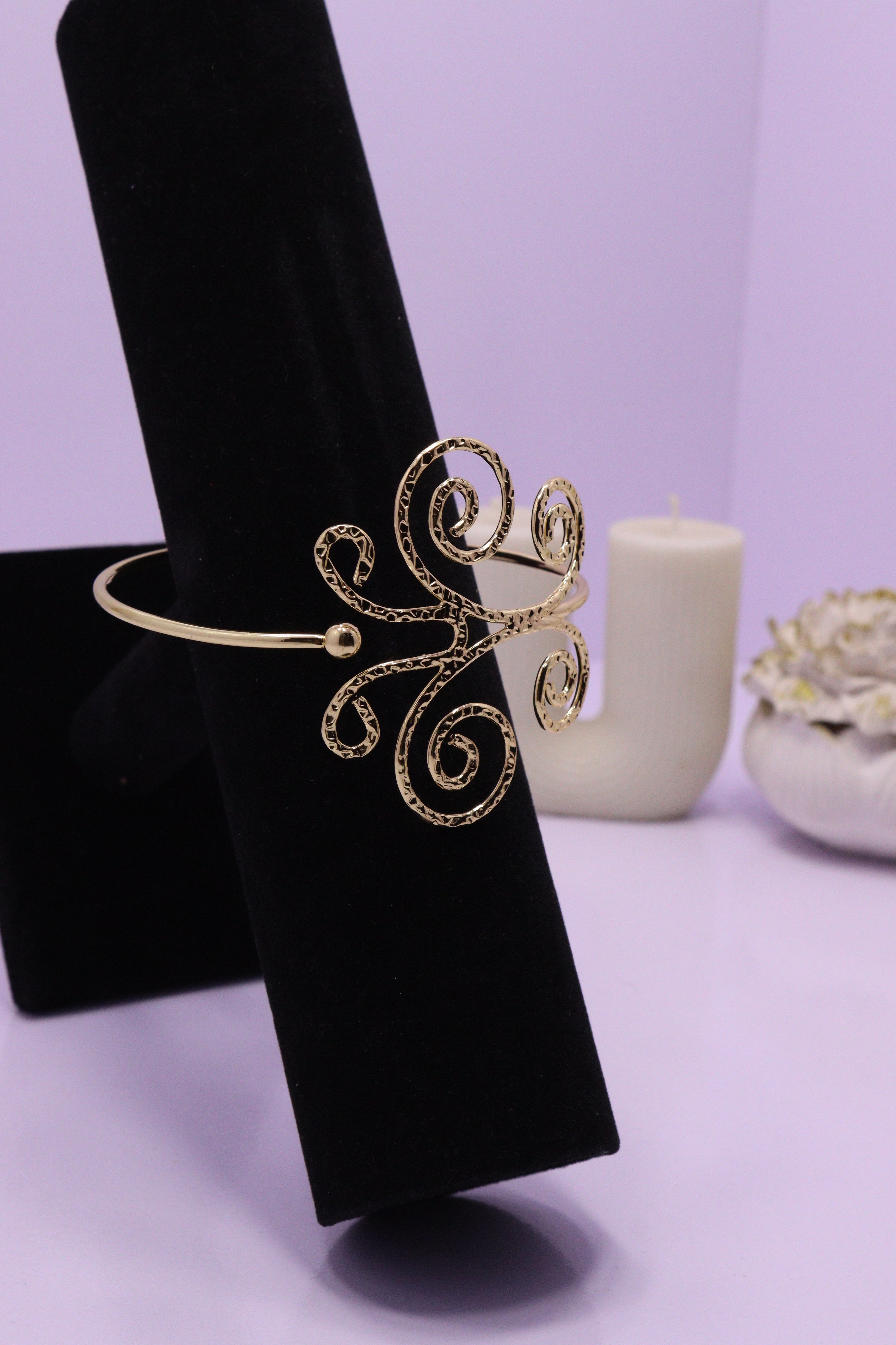 Royal Embrace Series 0004 - AZ Golden Arm Cuff