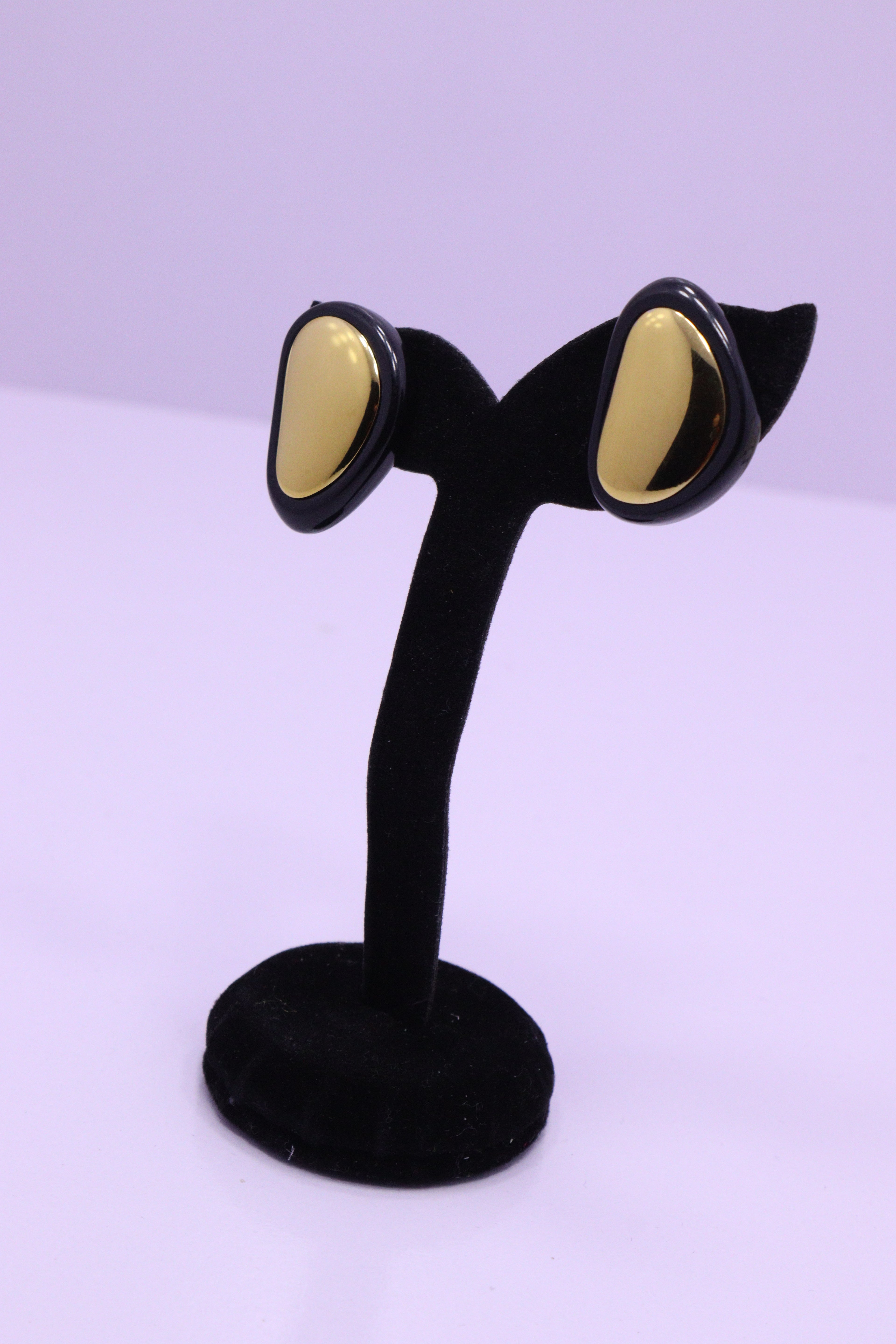 Bold Glow Series 0211 - AZ Golden Ear ring