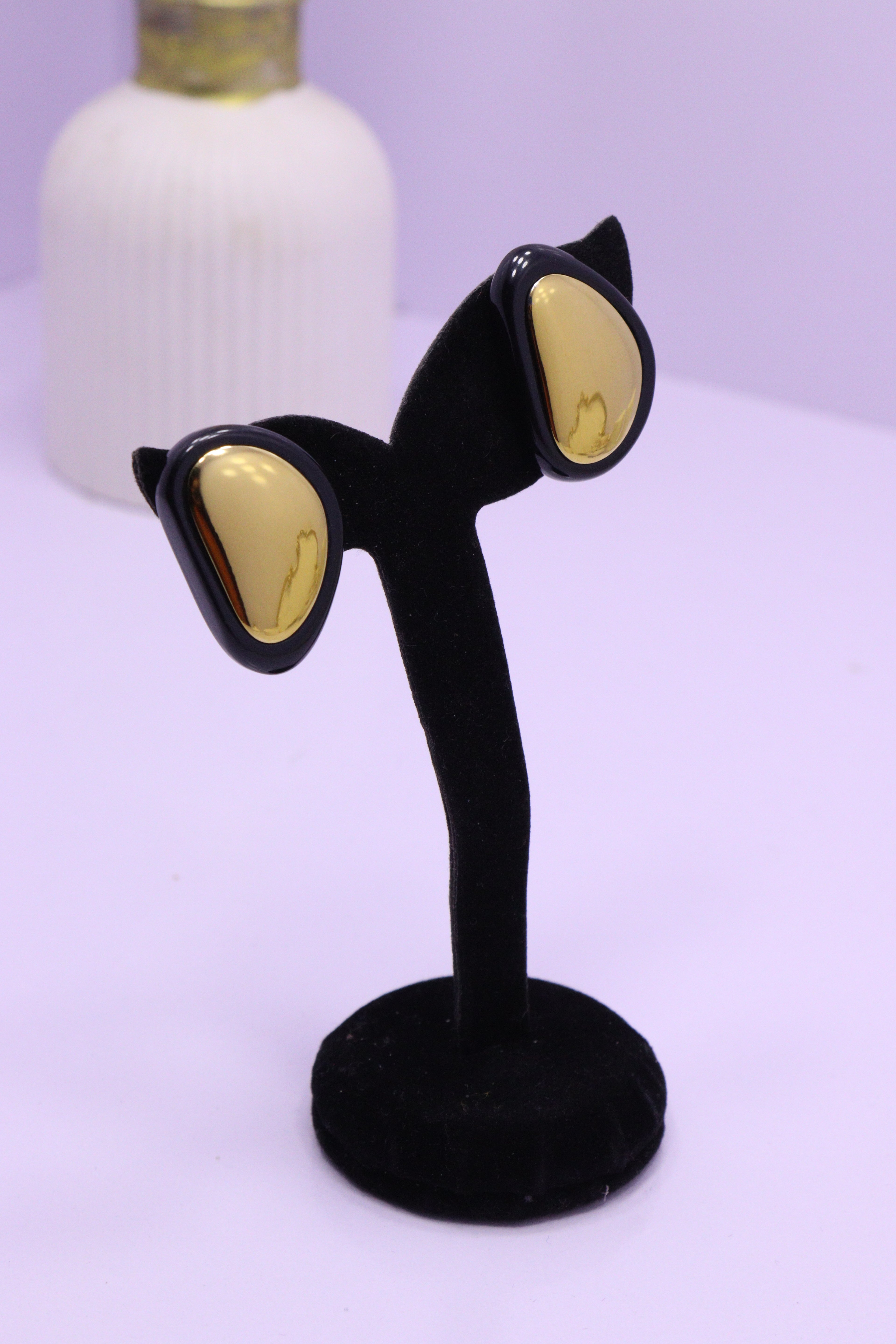 Bold Glow Series 0211 - AZ Golden Ear ring