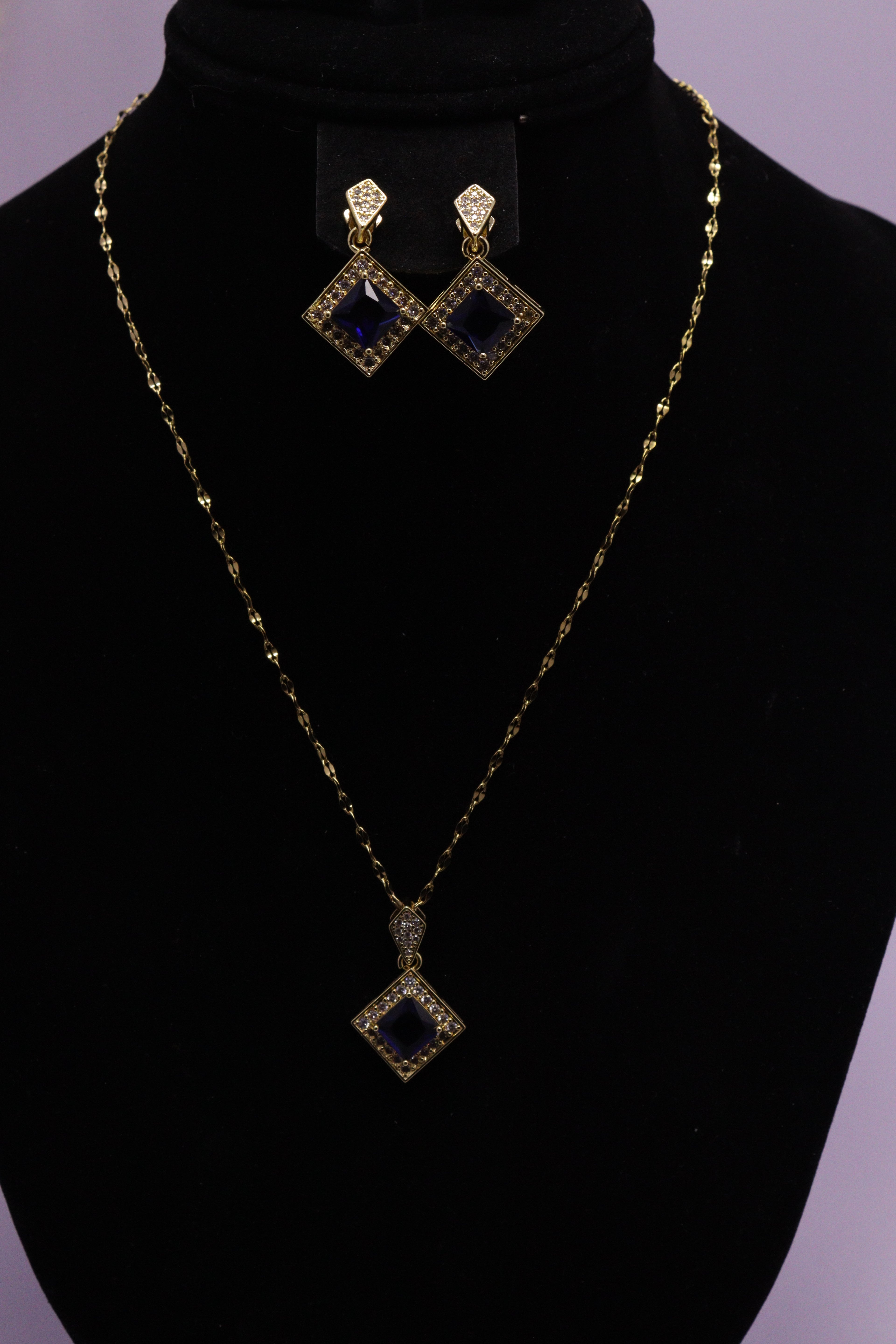 Diva Statement Sets Series 0011 - AZ Golden Set