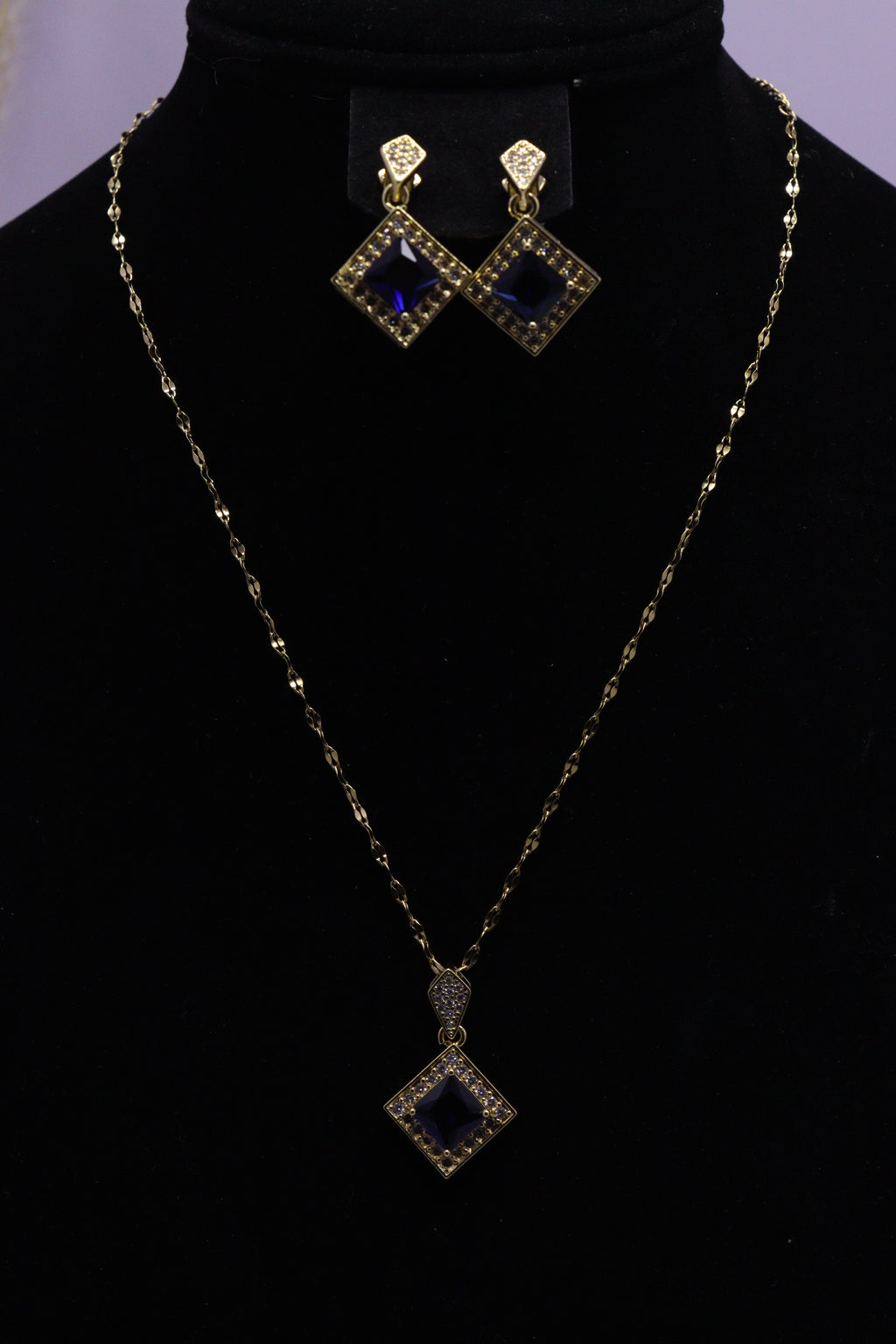 Diva Statement Sets Series 0011 - AZ Golden Set