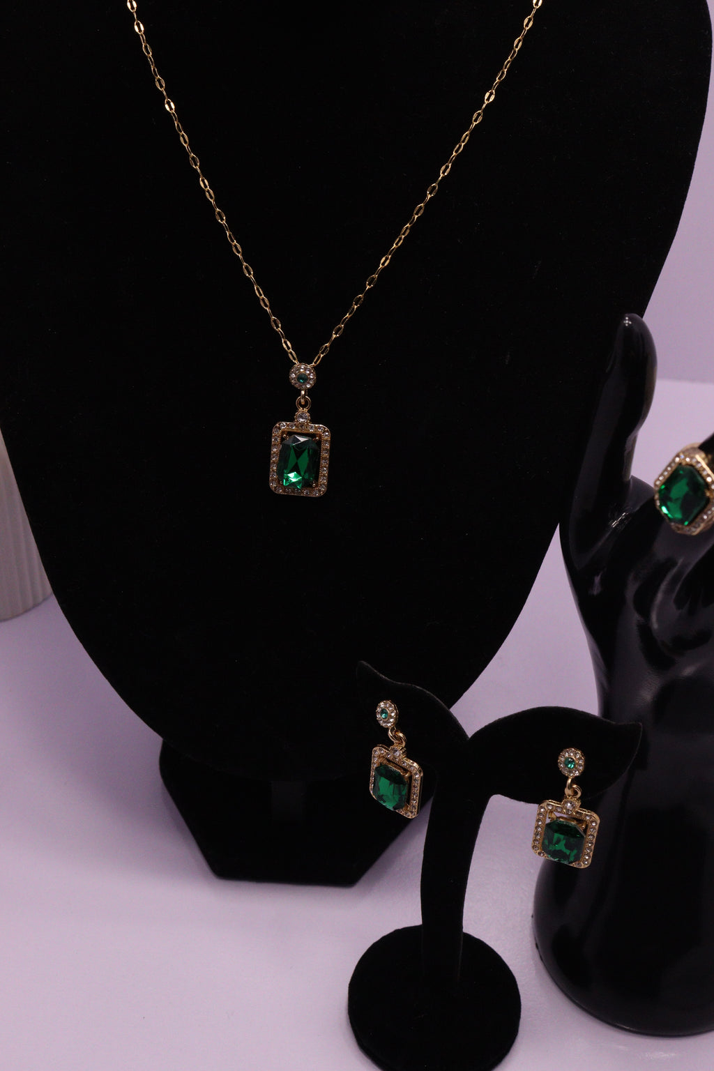 Diva Statement Sets Series 0023 - AZ Golden Set