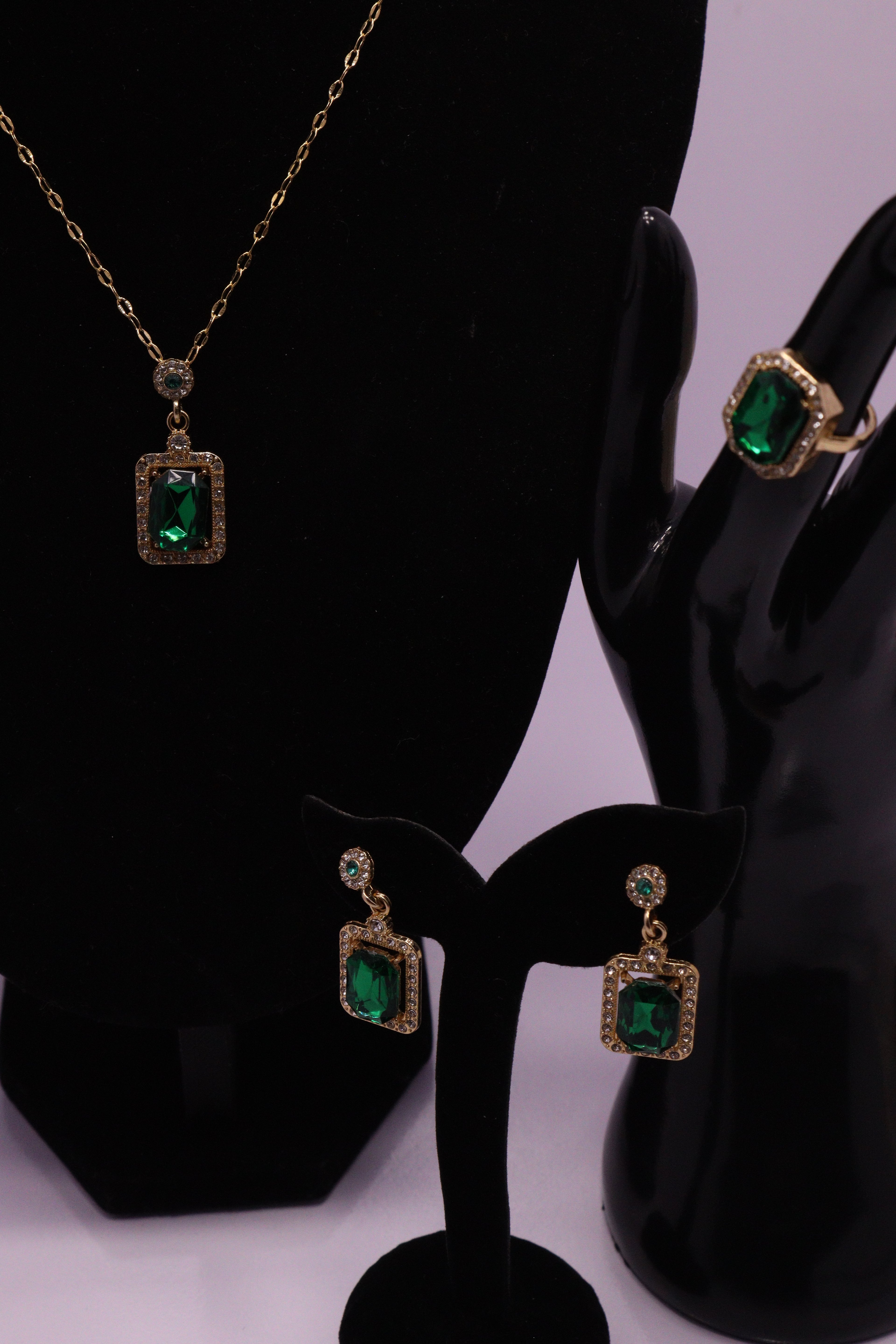 Diva Statement Sets Series 0023 - AZ Golden Set