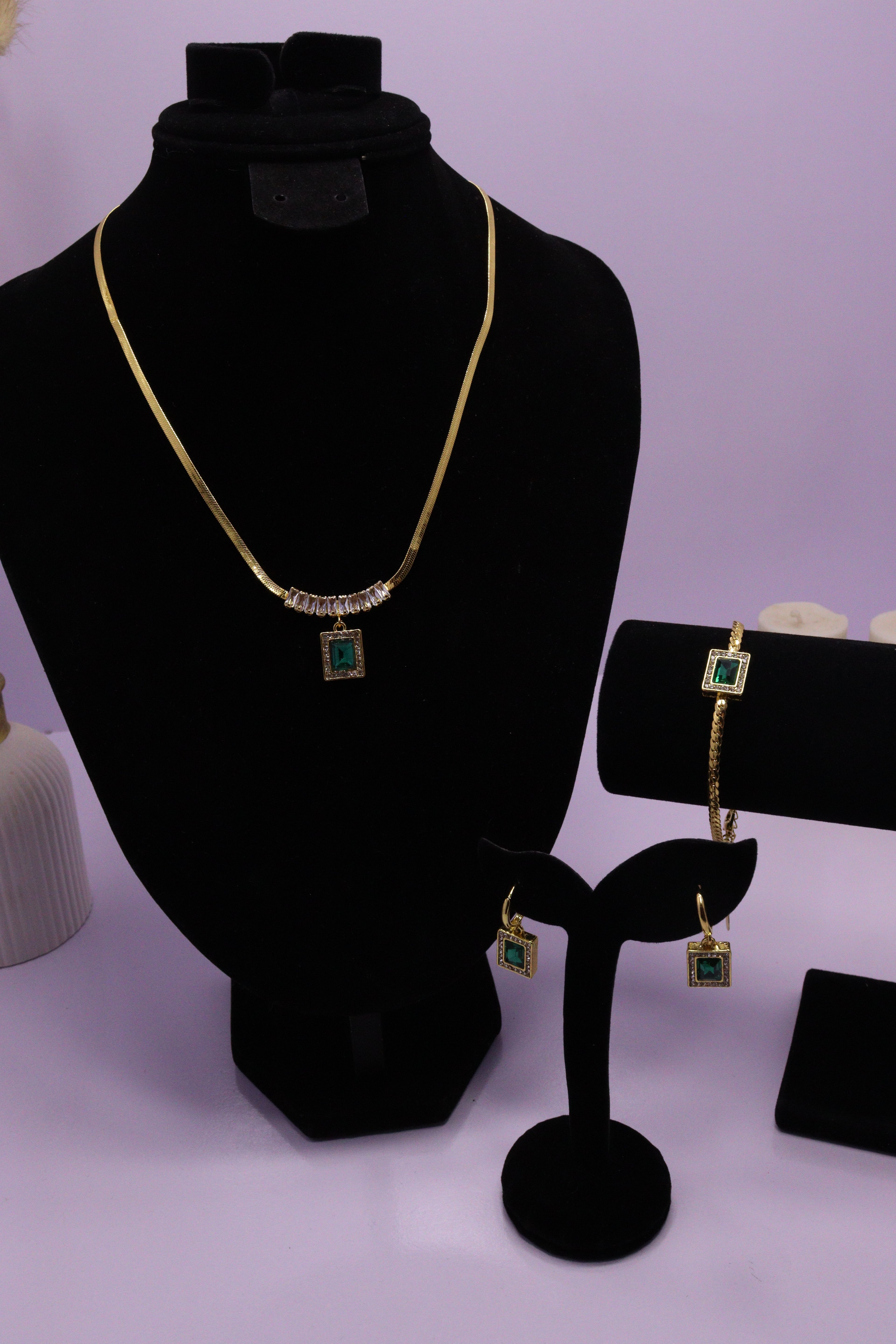 Diva Statement Sets Series 0024 - AZ Golden Set