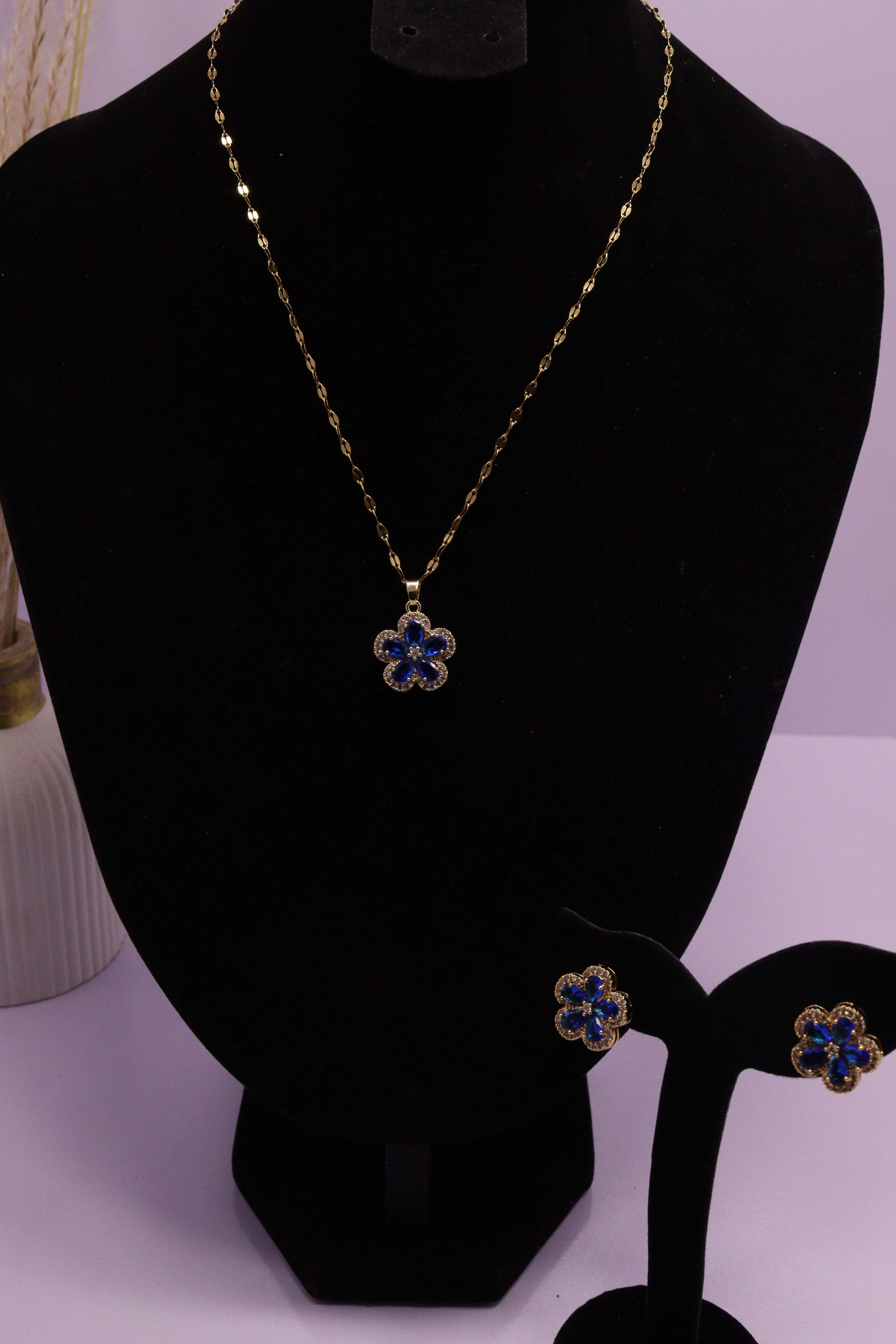 Diva Statement Sets Series 0032 - AZ Golden Set