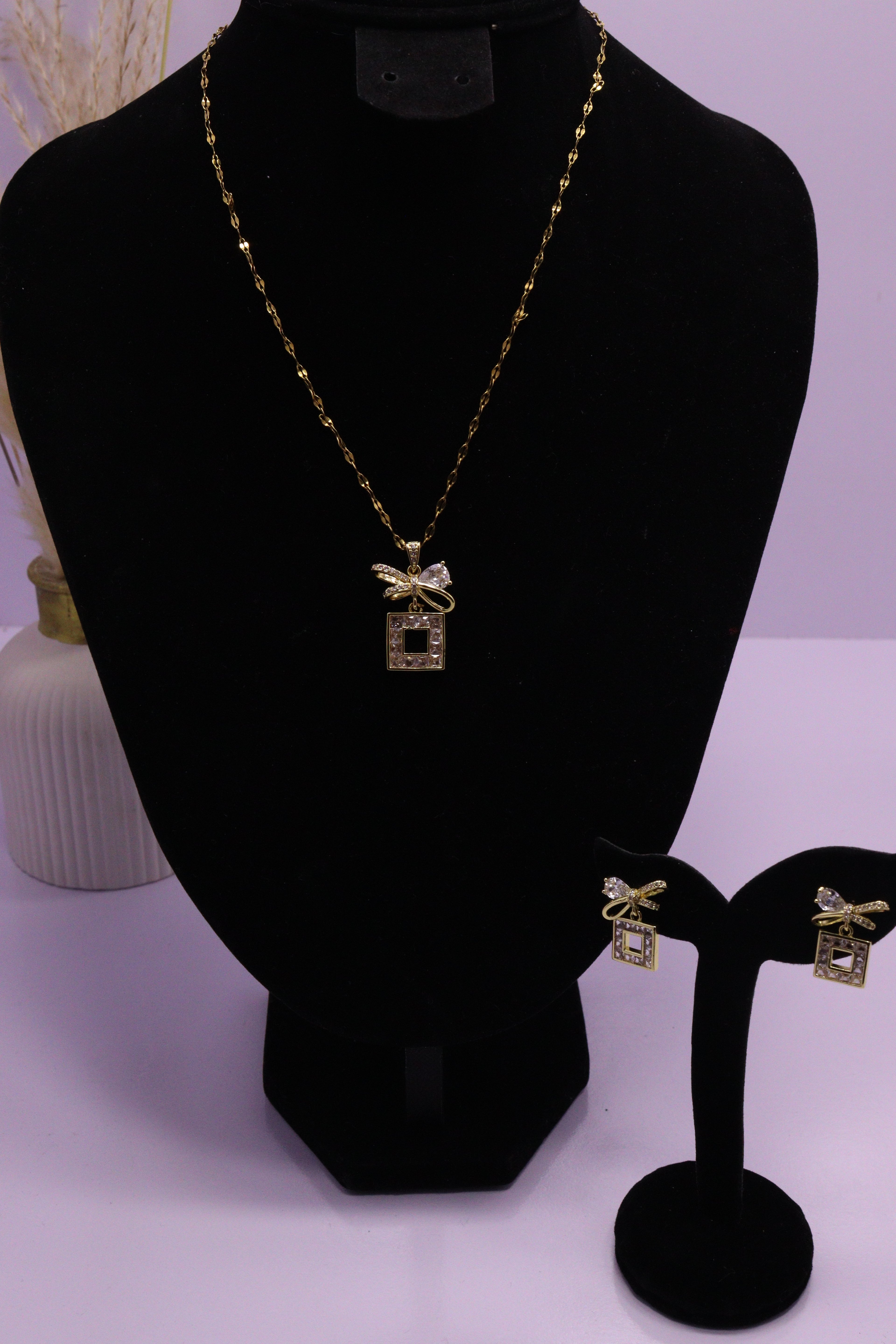 Diva Statement Sets Series 0034 - AZ Golden Set