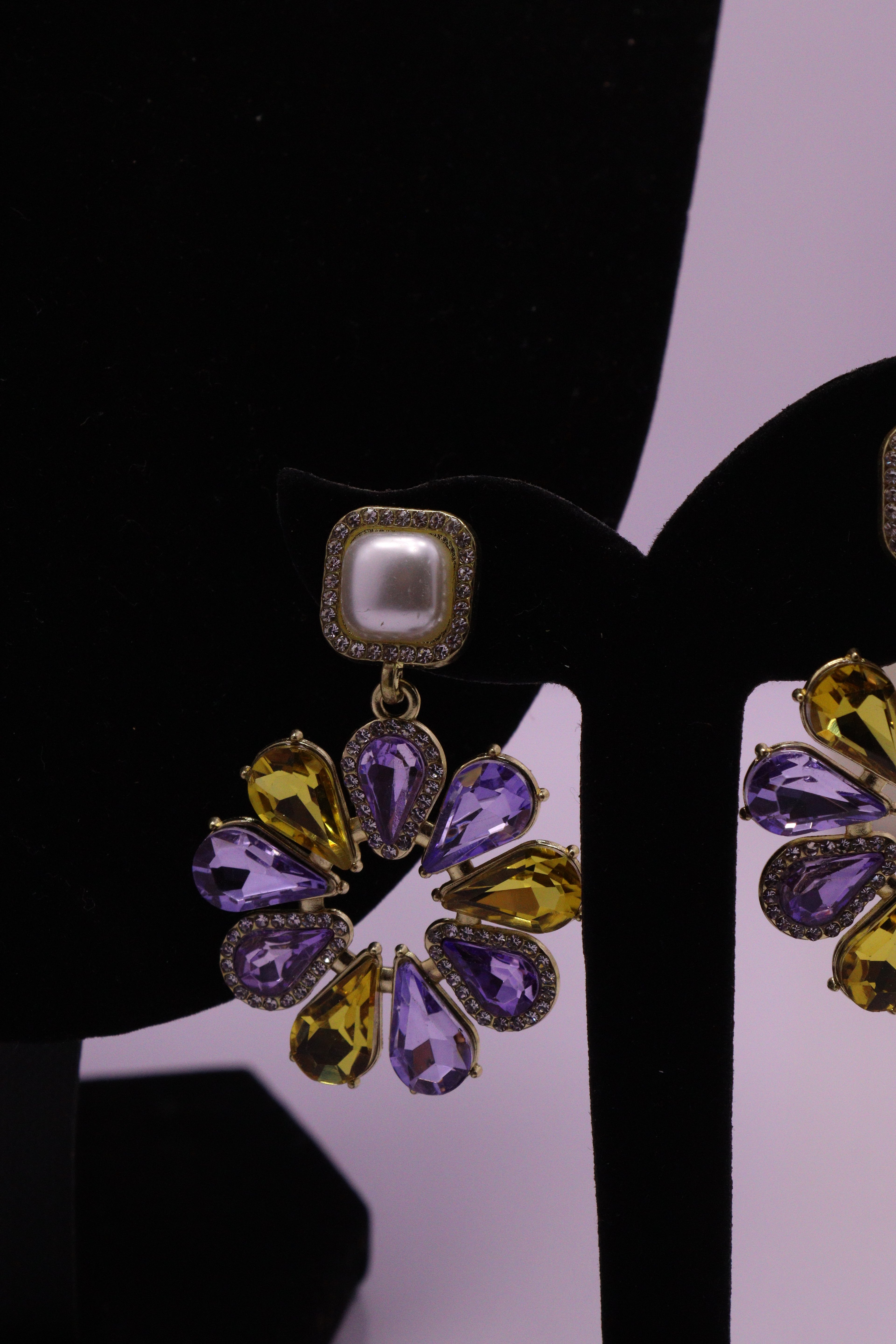 Diva Statement Sets Series 0038 - AZ White Set