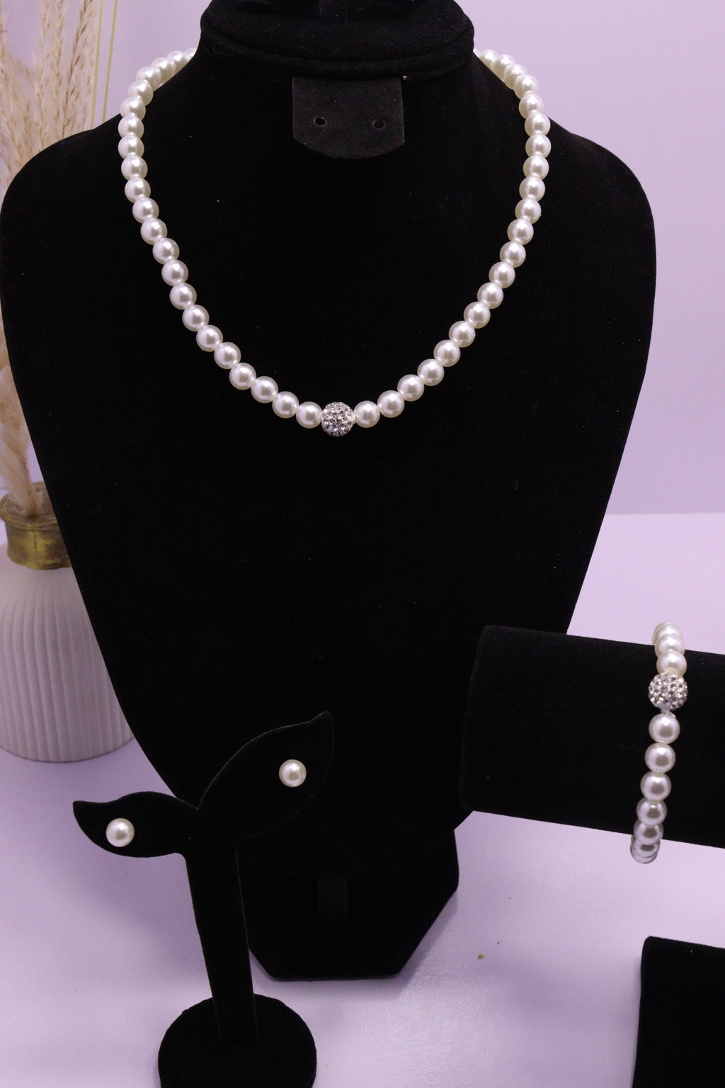 Diva Statement Sets Series 0042 - AZ White Set