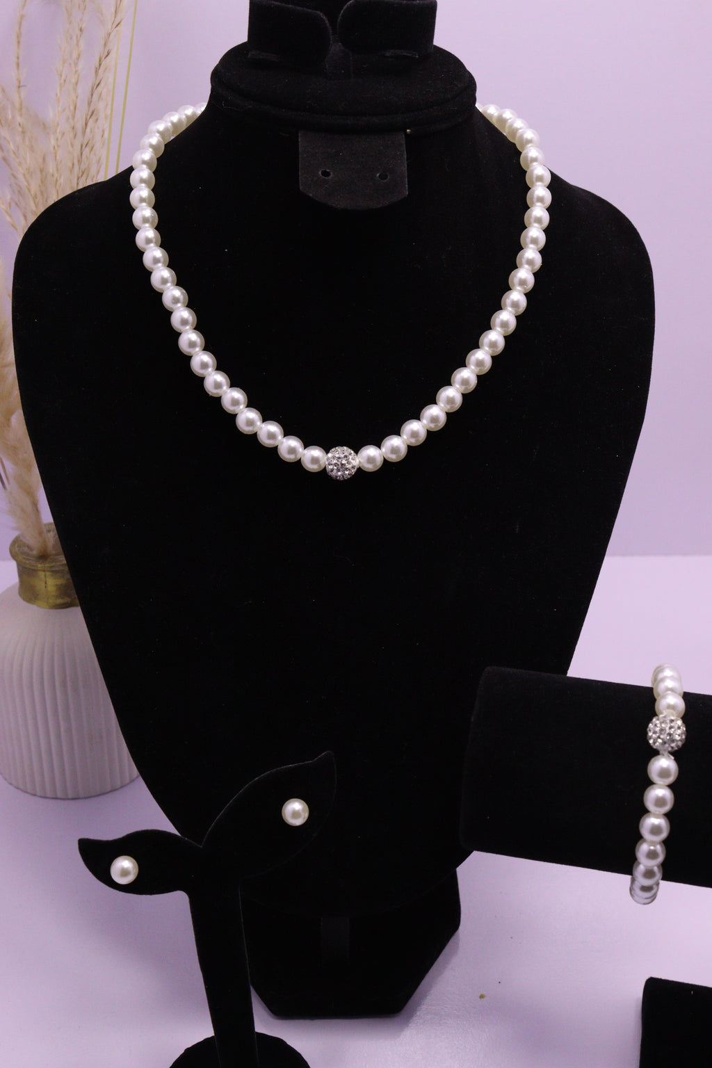 Diva Statement Sets Series 0042 - AZ White Set