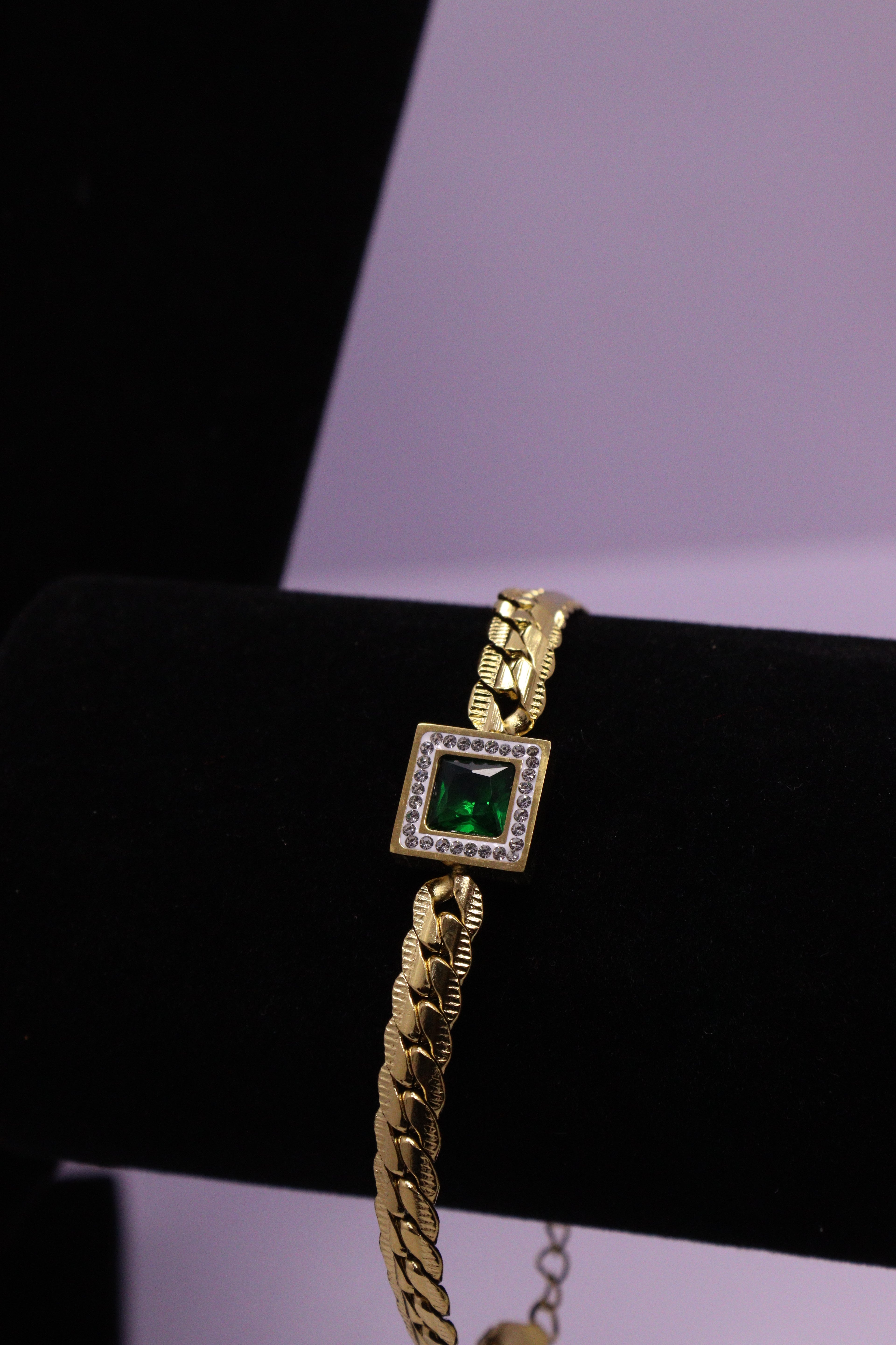 Diva Statement Sets Series 0044 - AZ Golden Set