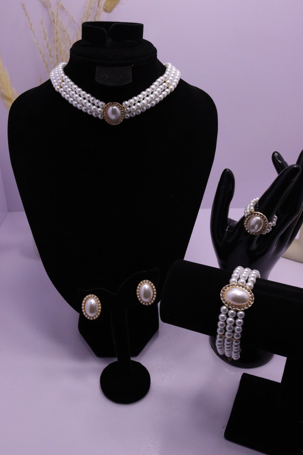 Diva Statement Sets Series 0048 - AZ White Set