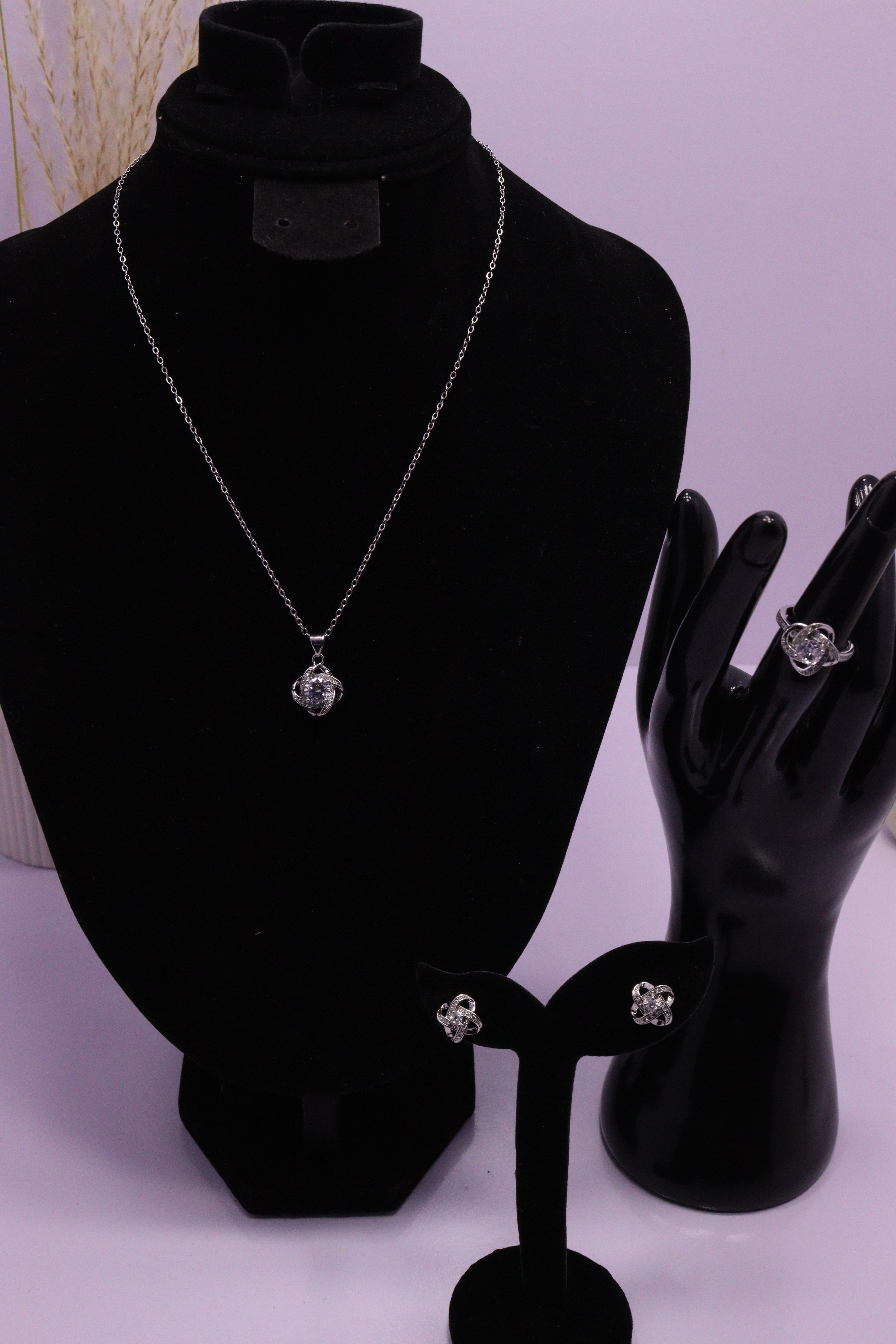 Diva Statement Sets Series 0056 - AZ Silver Set