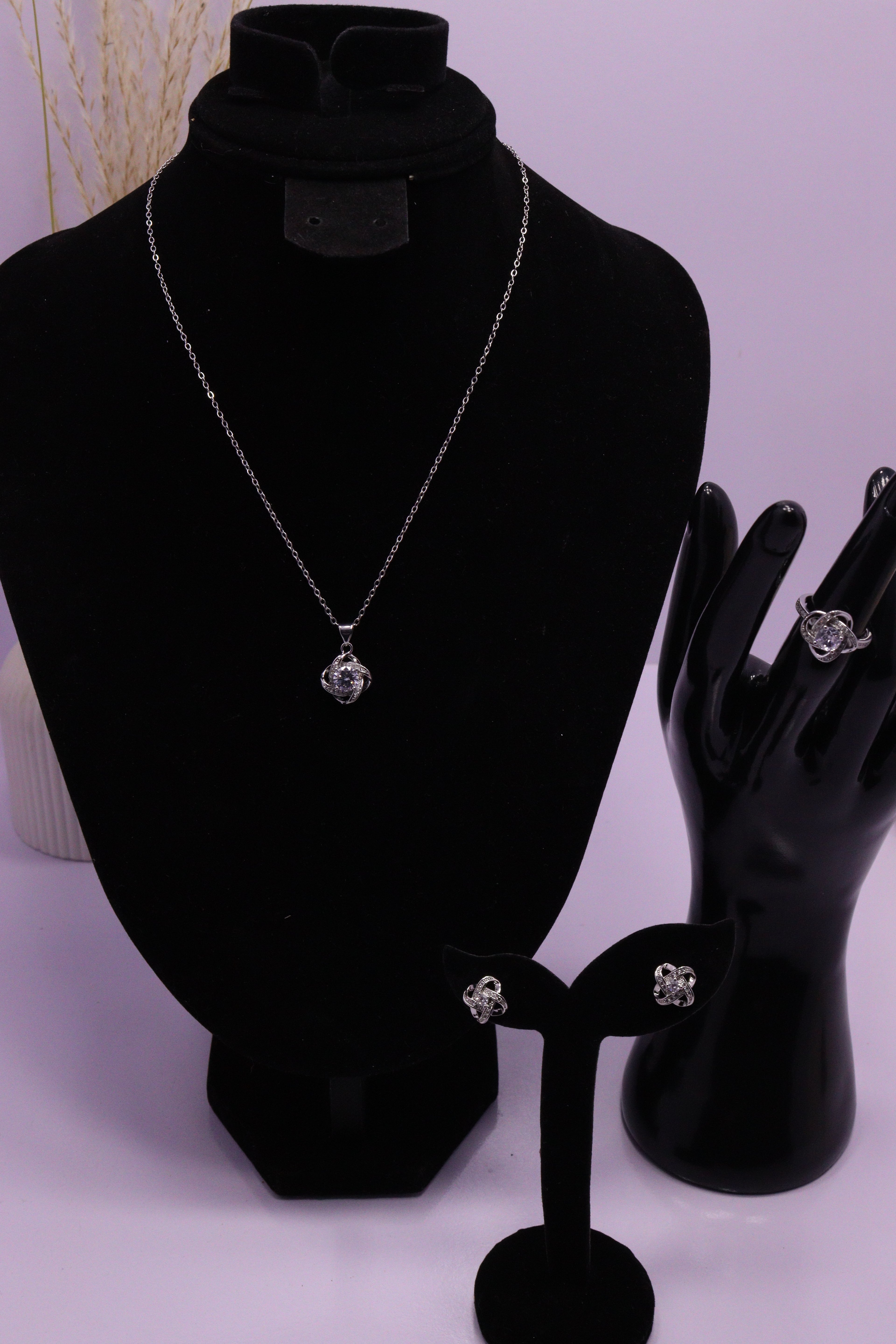 Diva Statement Sets Series 0056 - AZ Silver Set