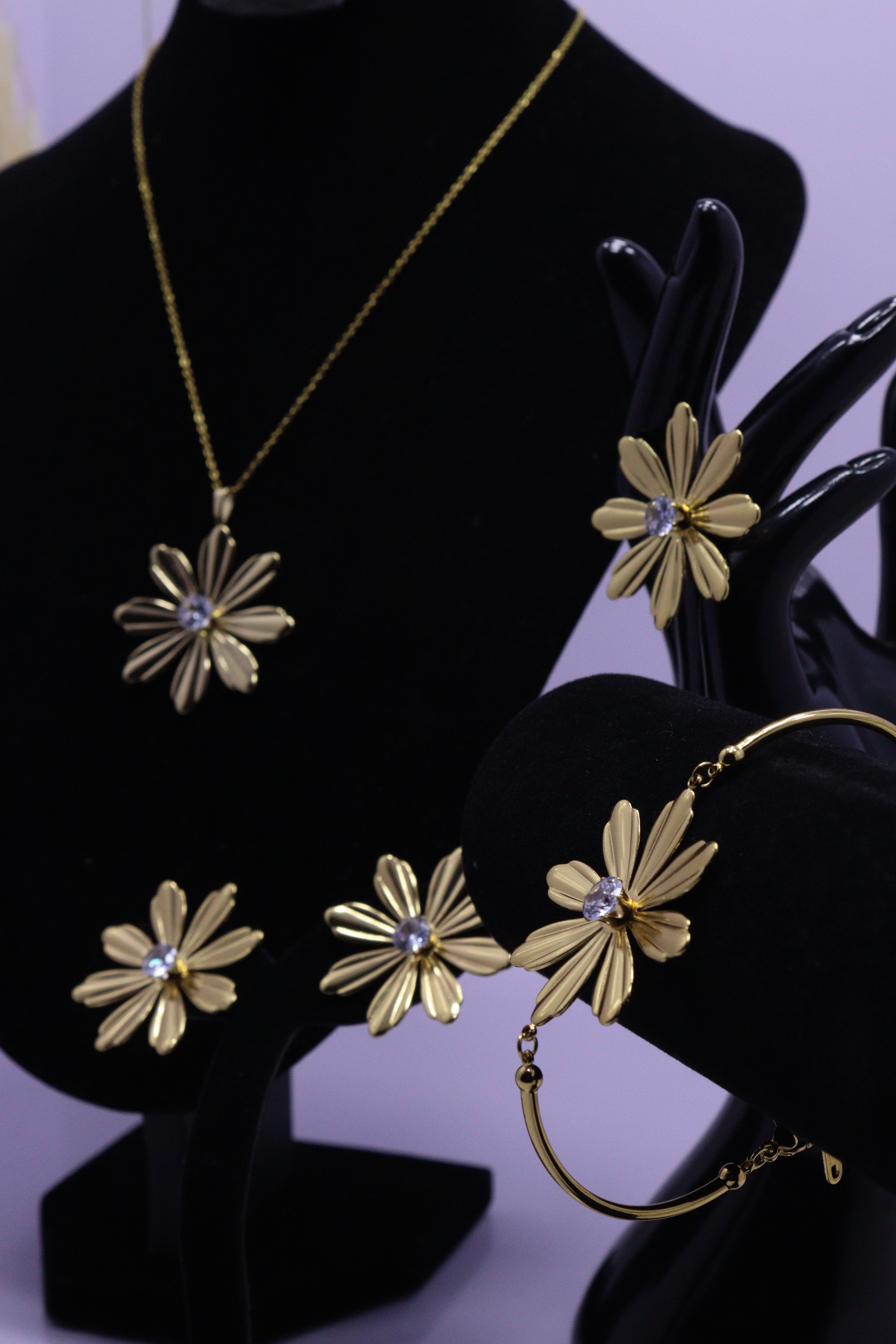 Diva Statement Sets Series 0059 - AZ Golden Set