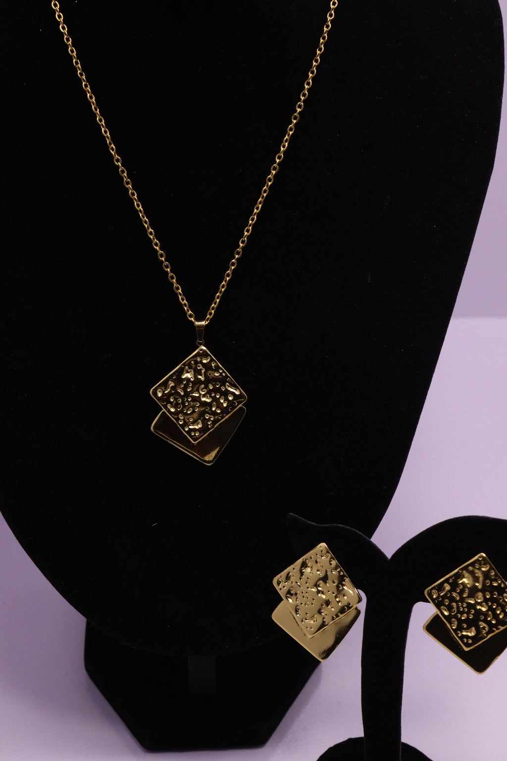 Diva Statement Sets Series 0060 - AZ Golden Set