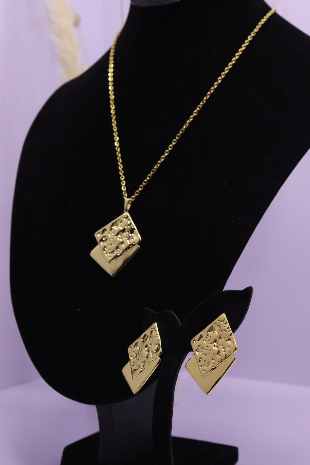 Diva Statement Sets Series 0060 - AZ Golden Set