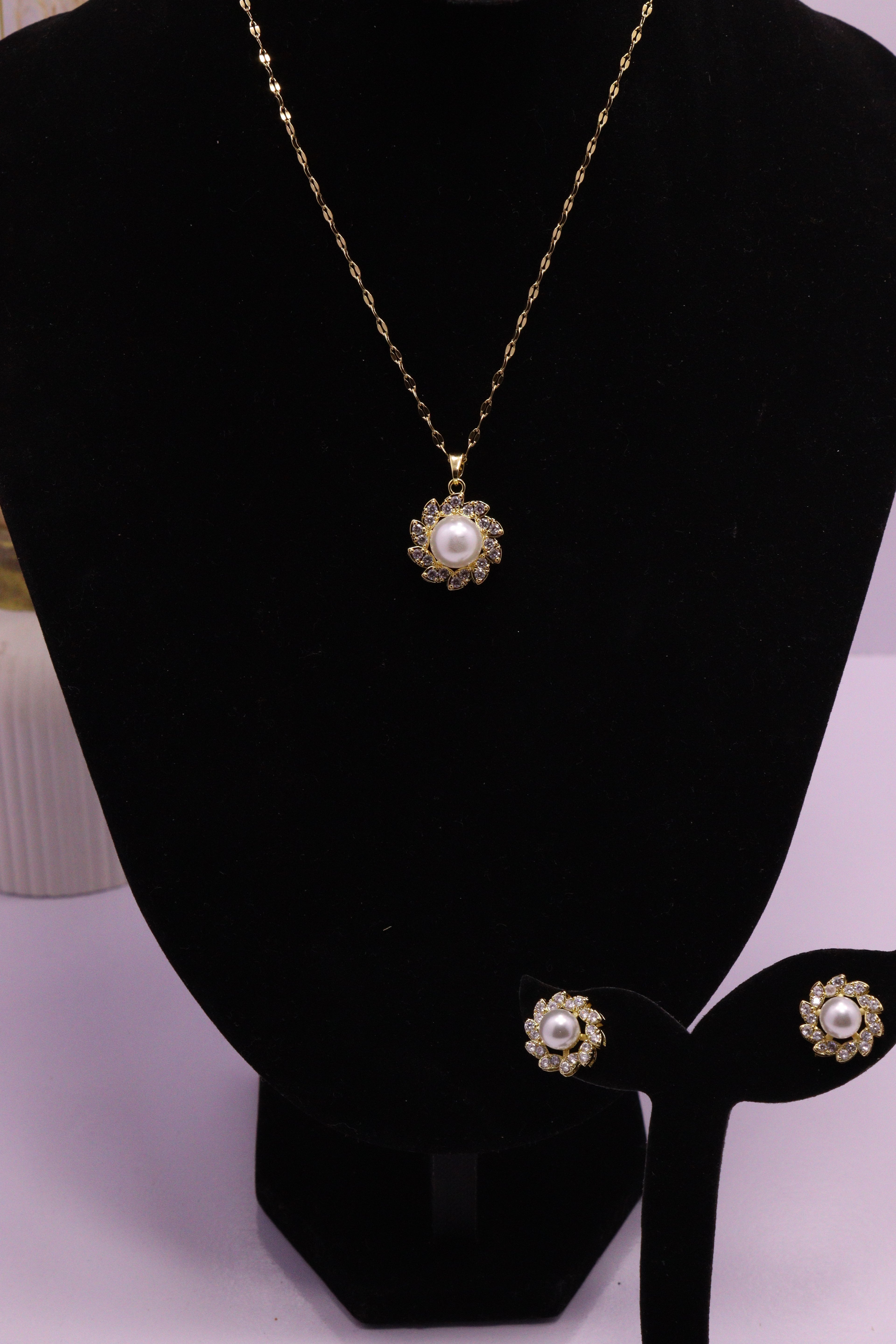 Diva Statement Sets Series 0061 - AZ Golden Set