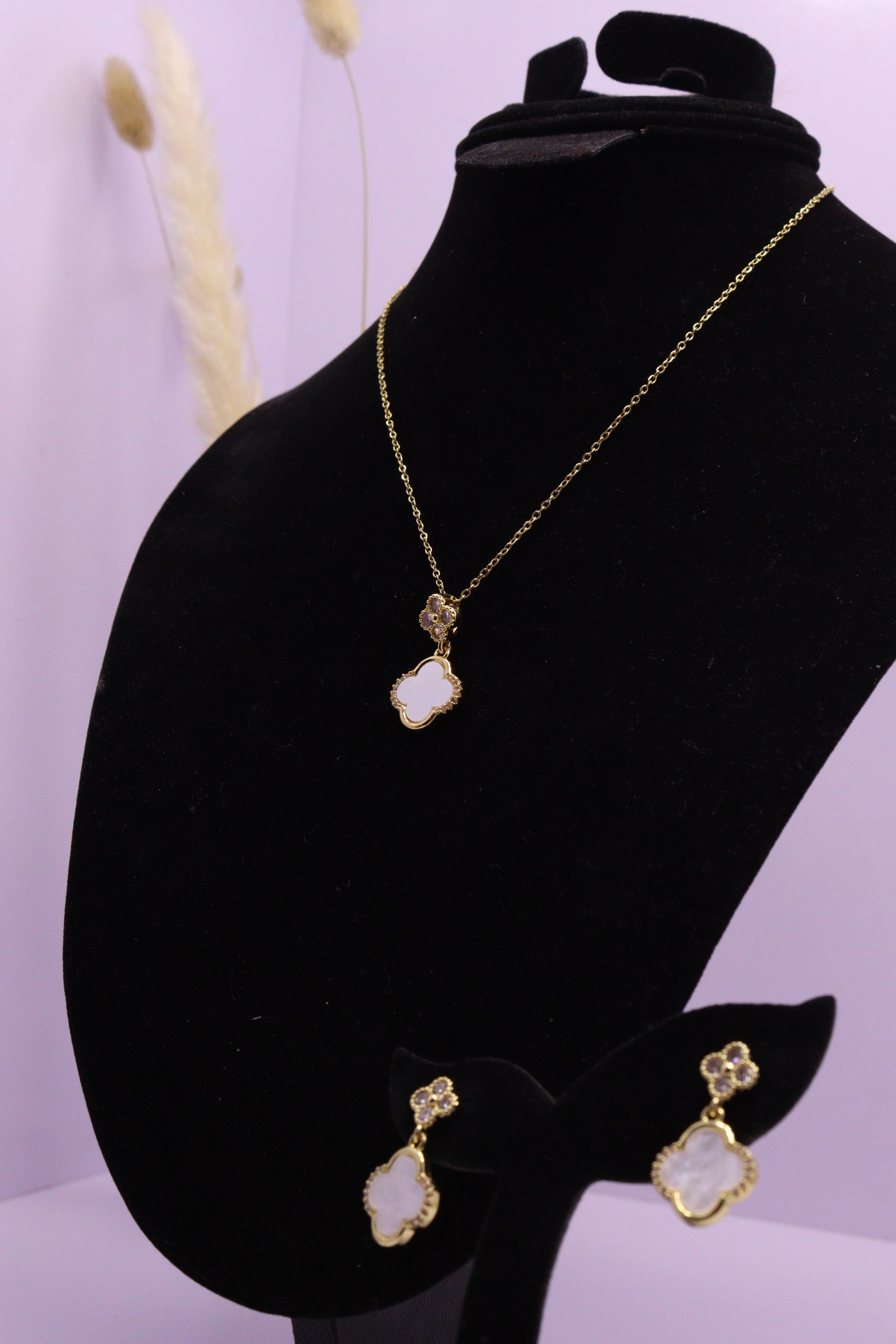 Diva Statement Sets Series 0069 - AZ Golden Set