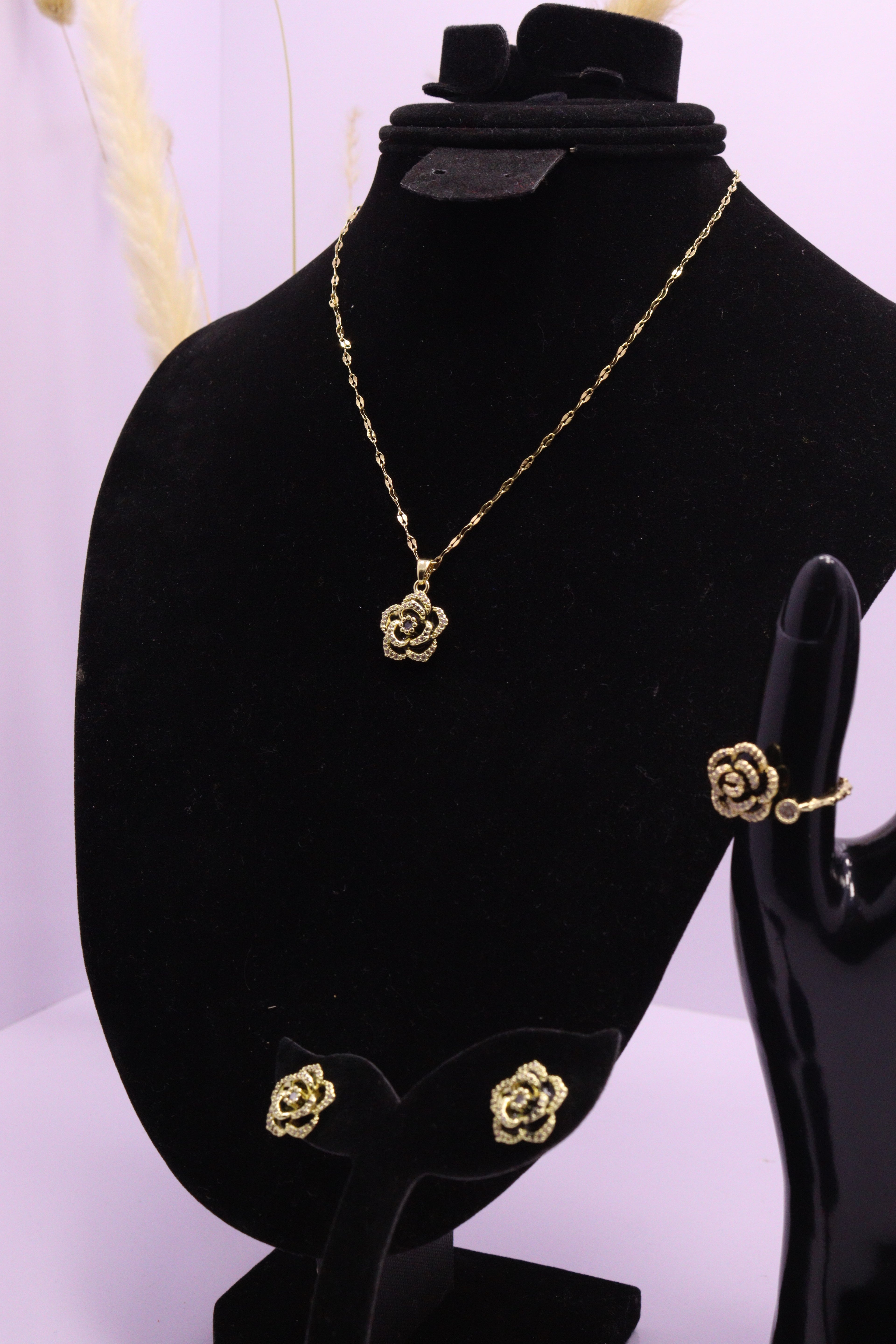 Diva Statement Sets Series 0072 - AZ Golden Set