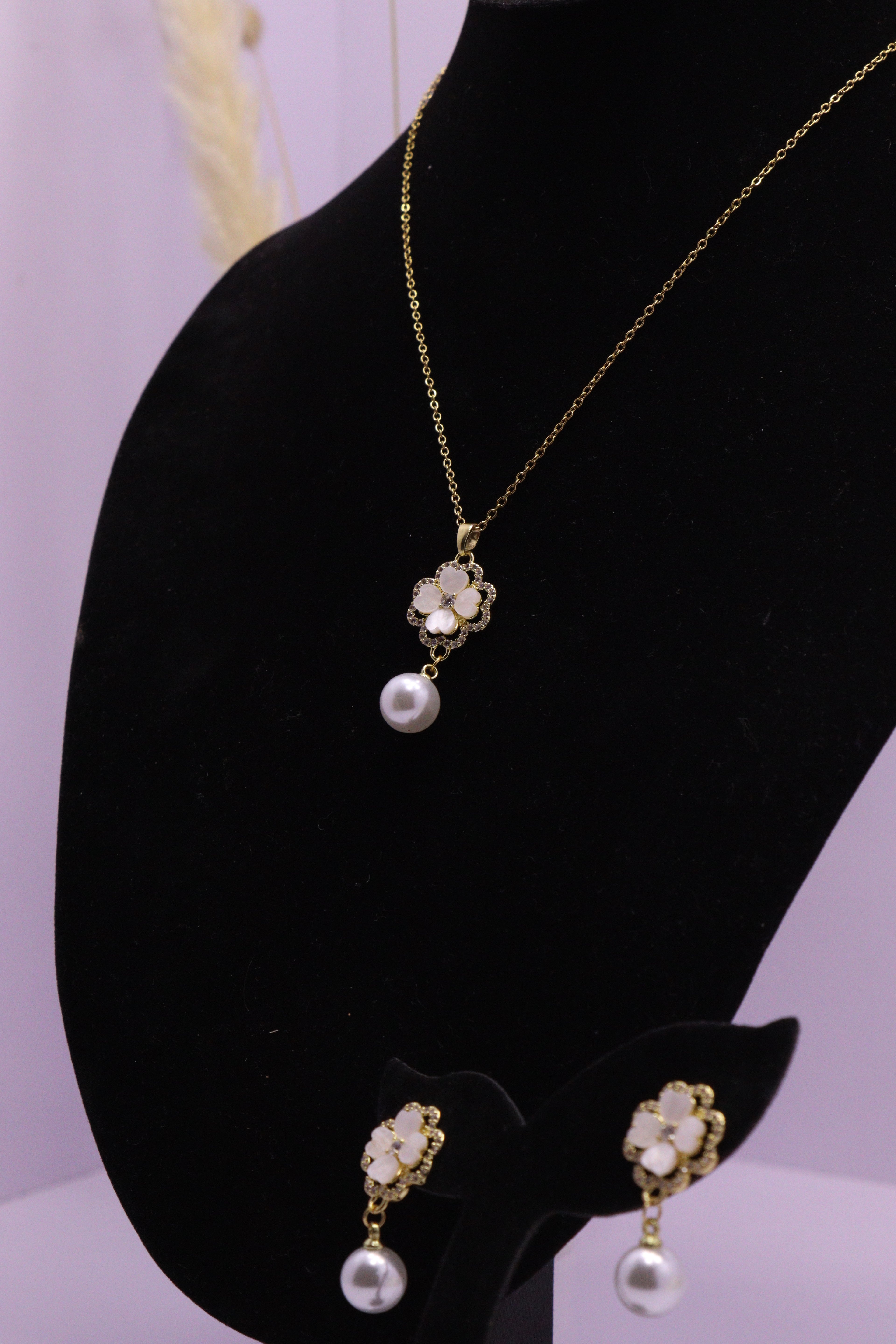 Diva Statement Sets Series 0074 - AZ Golden Set