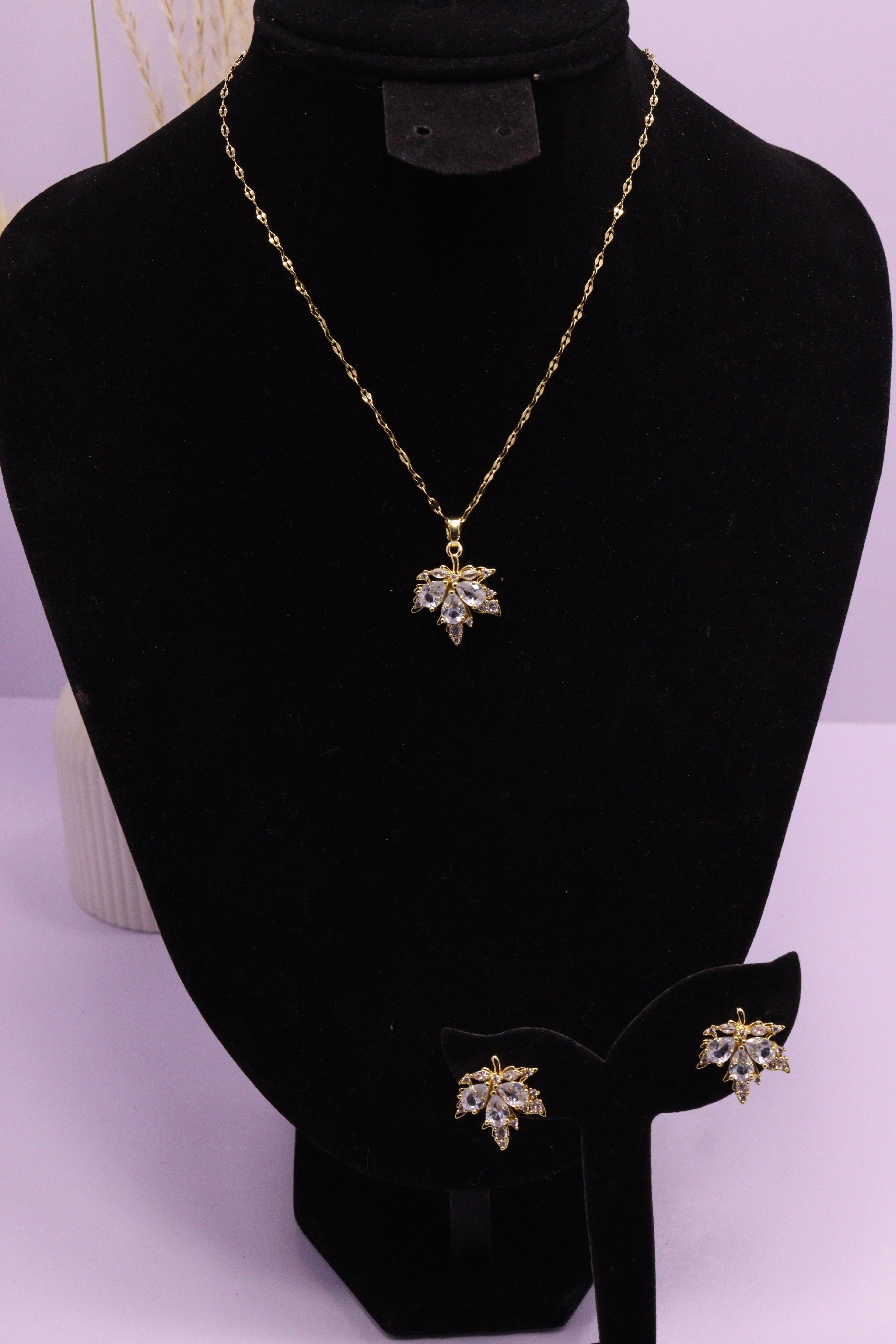 Diva Statement Sets Series 0083 - AZ Golden Set