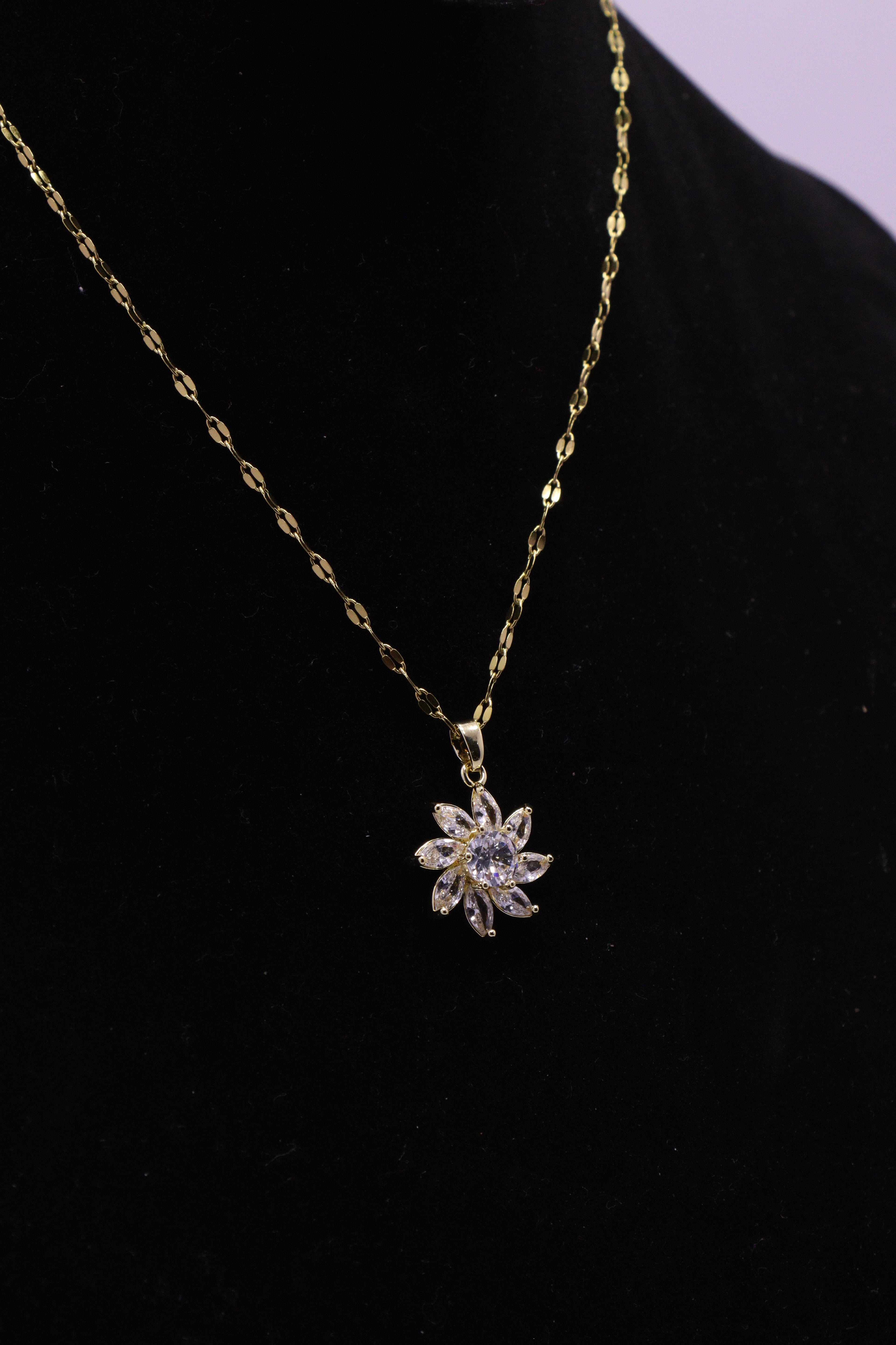 Diva Statement Sets Series 0089 - AZ Golden Set