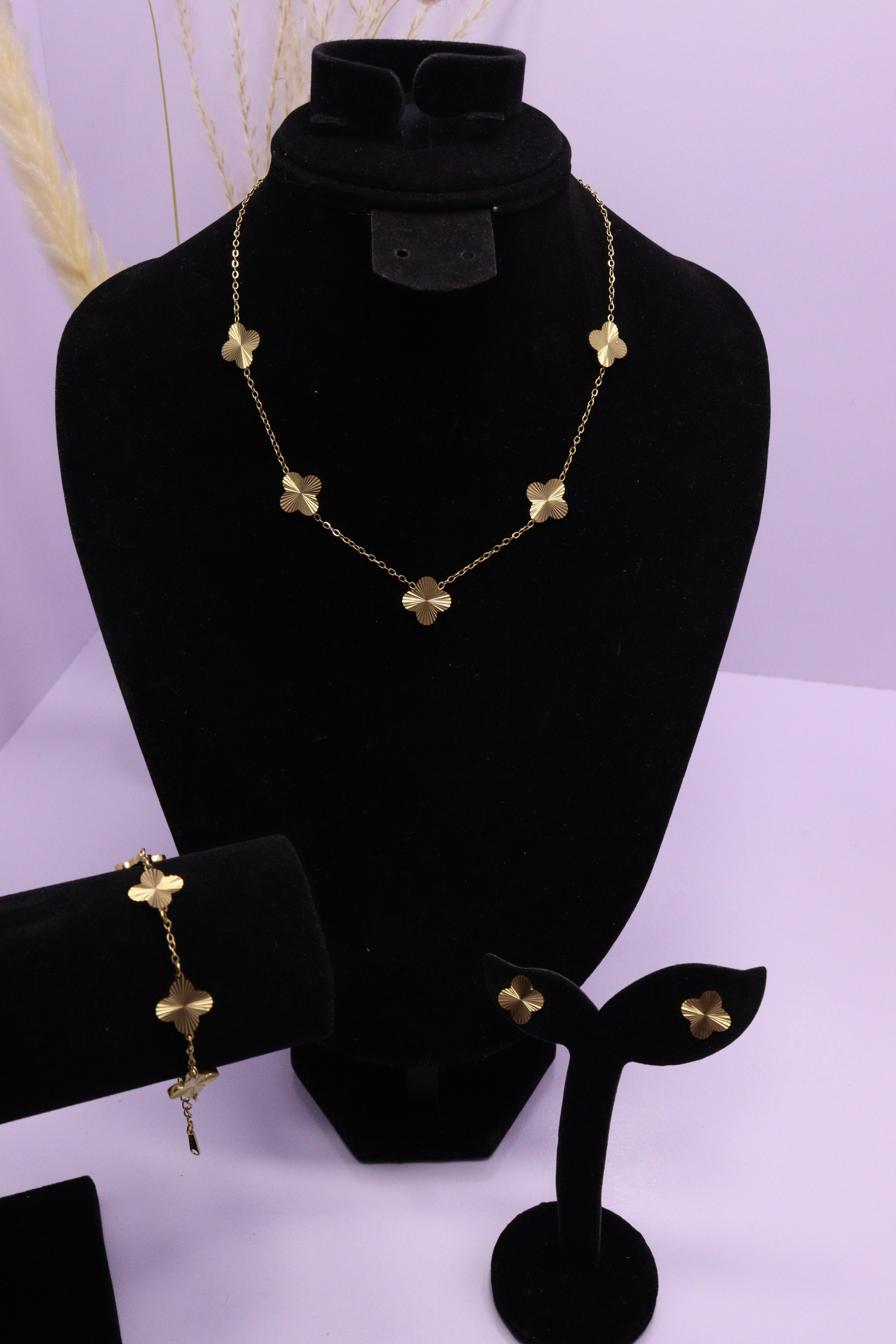 Diva Statement Sets Series 0095 - AZ Golden Set