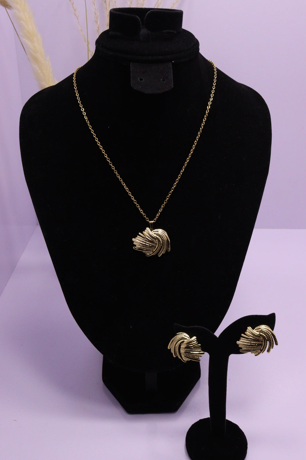 Diva Statement Sets Series 0096 - AZ Golden Set