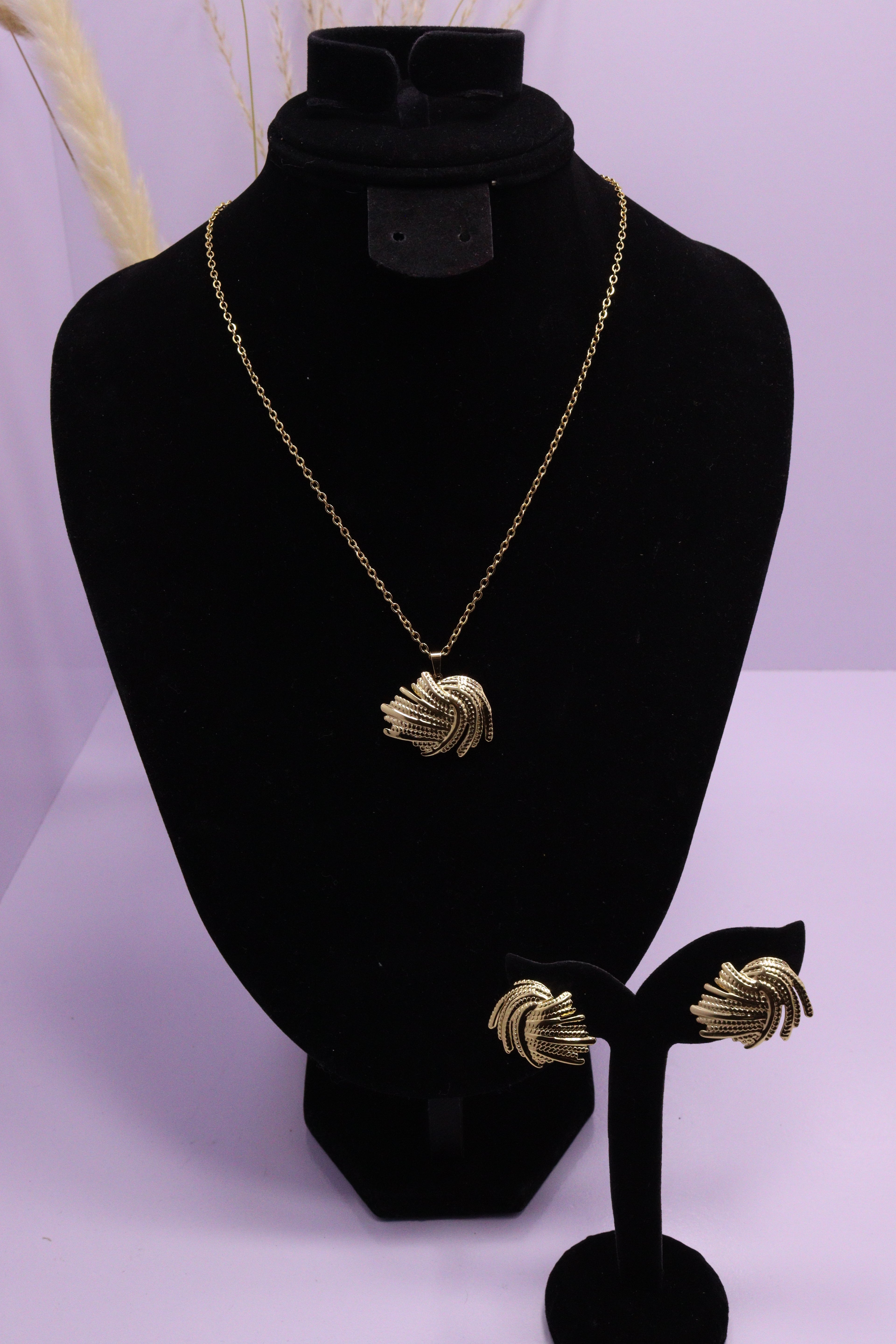 Diva Statement Sets Series 0096 - AZ Golden Set