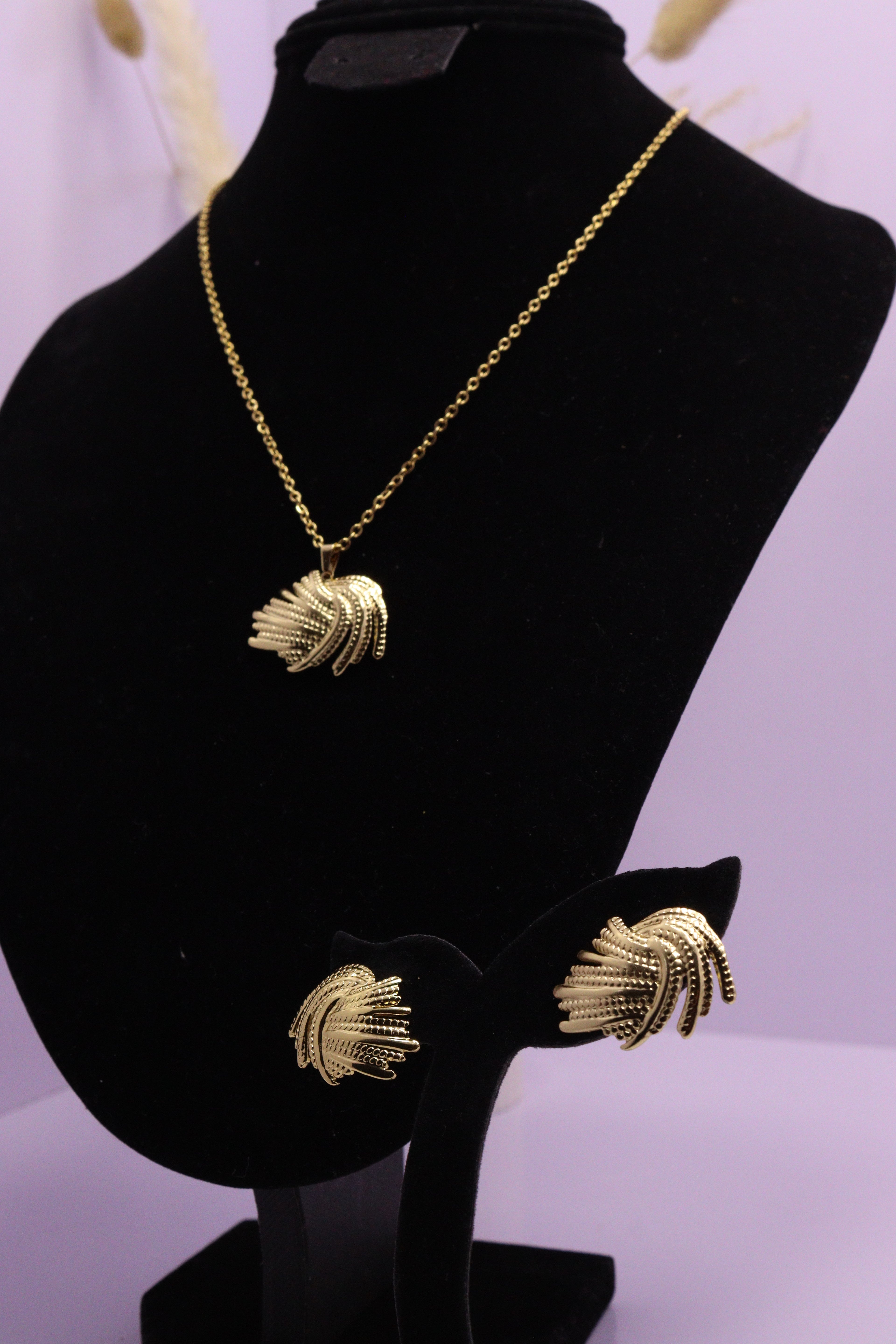 Diva Statement Sets Series 0096 - AZ Golden Set