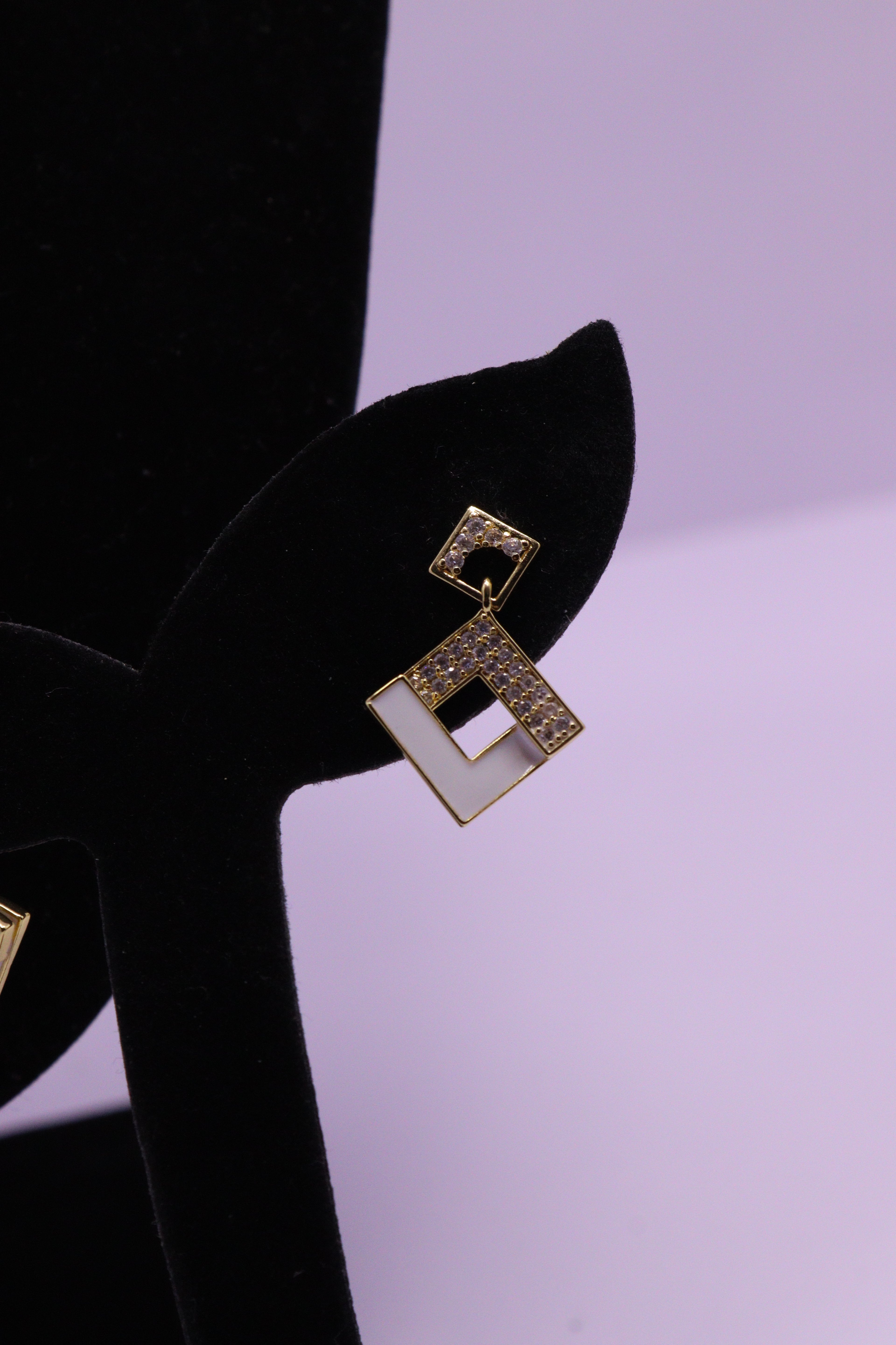 Diva Statement Sets Series 0097 - AZ Golden Set