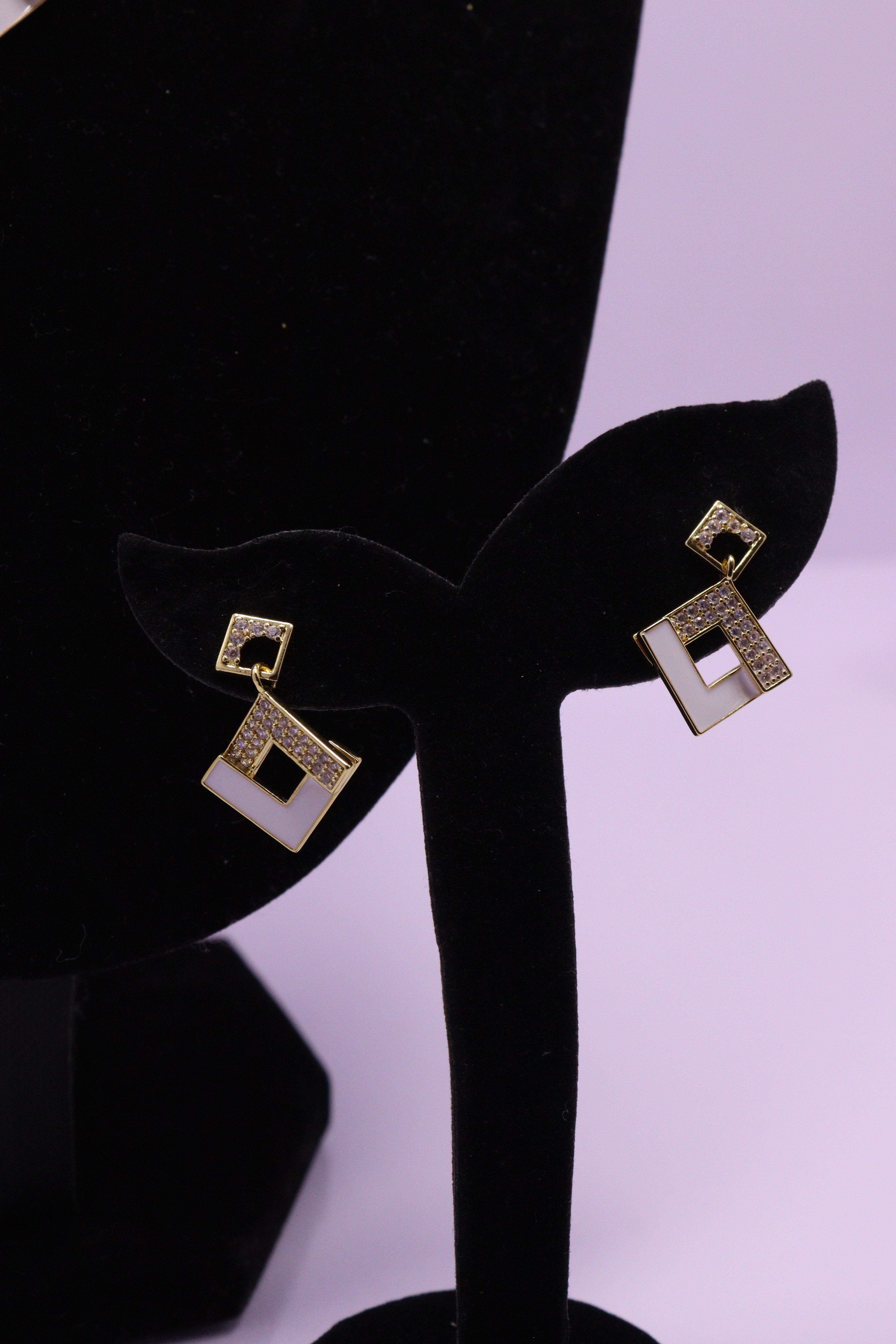 Diva Statement Sets Series 0097 - AZ Golden Set