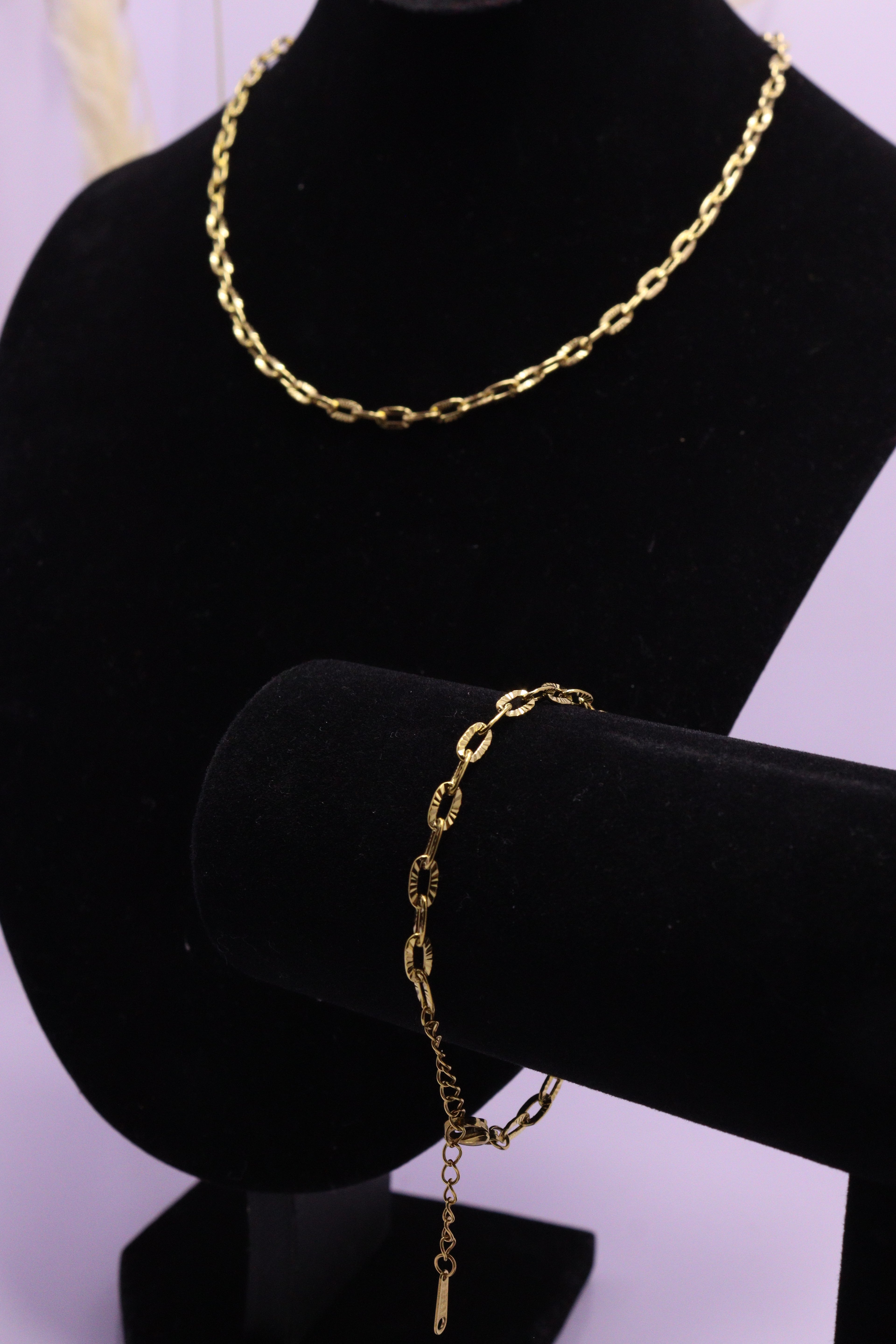 Diva Statement Sets Series 0102 - AZ Golden Set