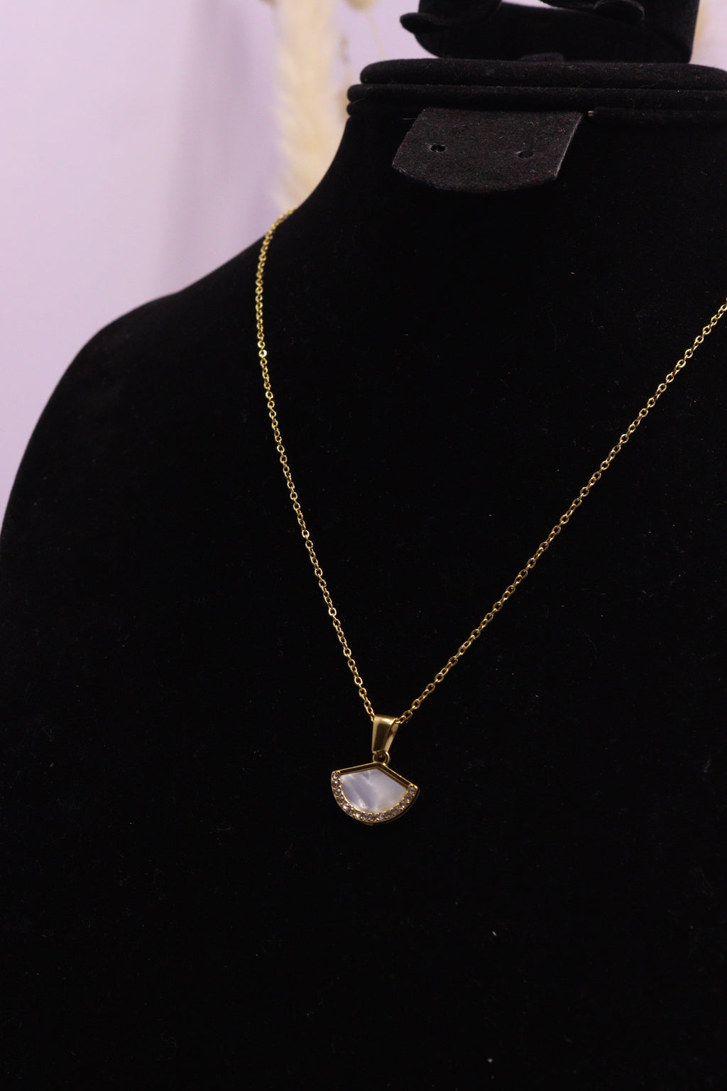 قلادة سيليستيا إيفر وير سيريز 0043 - AZ الذهبية