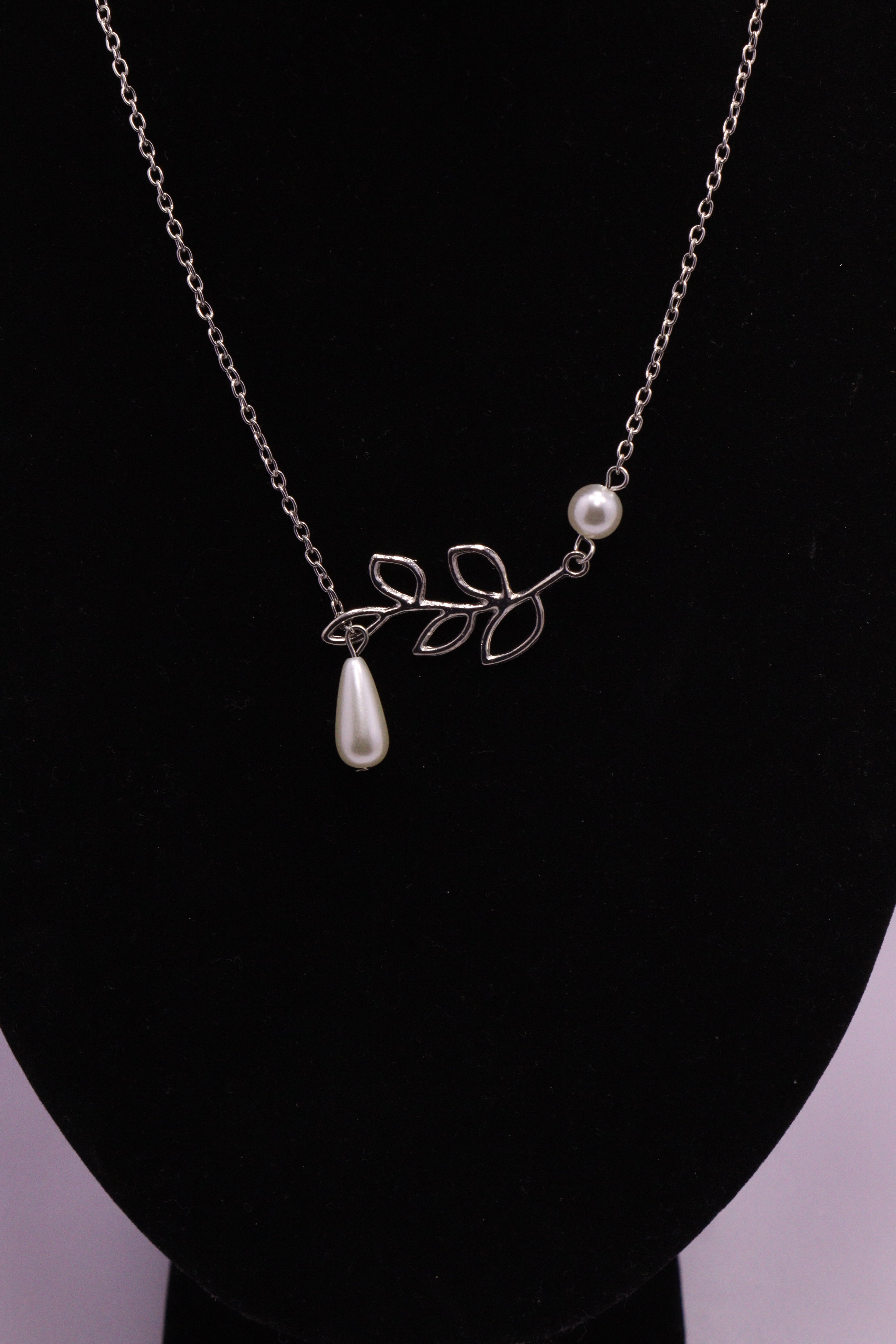 Celestia EverWear Series 0049 - AZ Silver Pendant