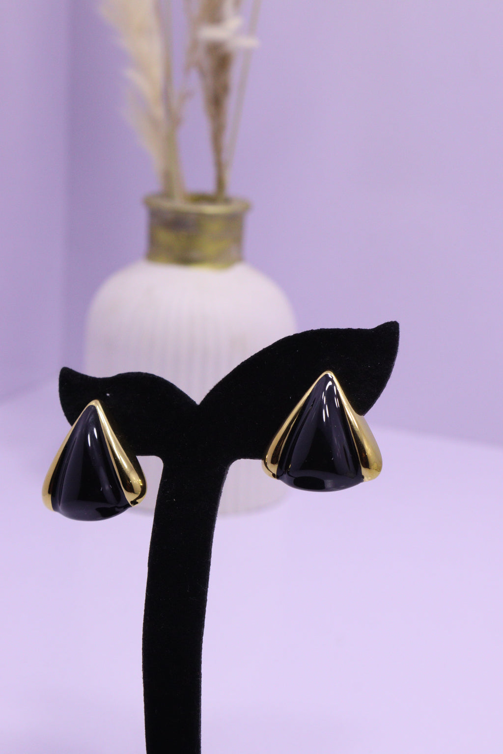 Bold Glow Series 0010 - AZ Golden Ear ring