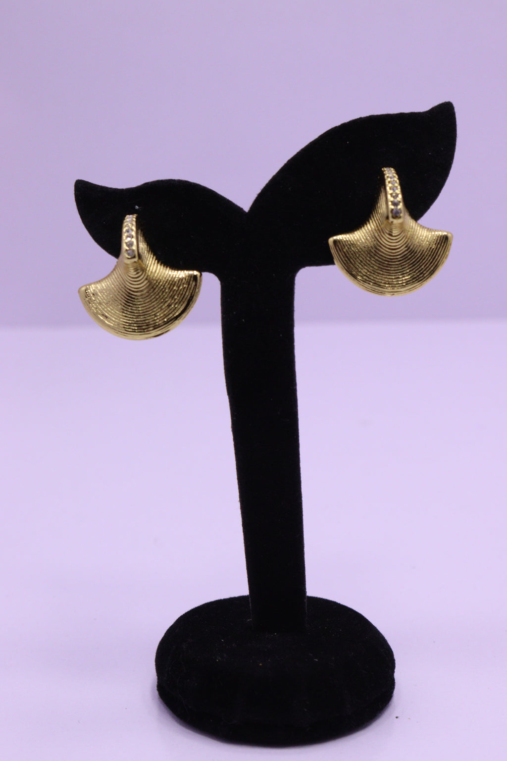 Bold Glow Series 0012 - AZ Golden Ear ring