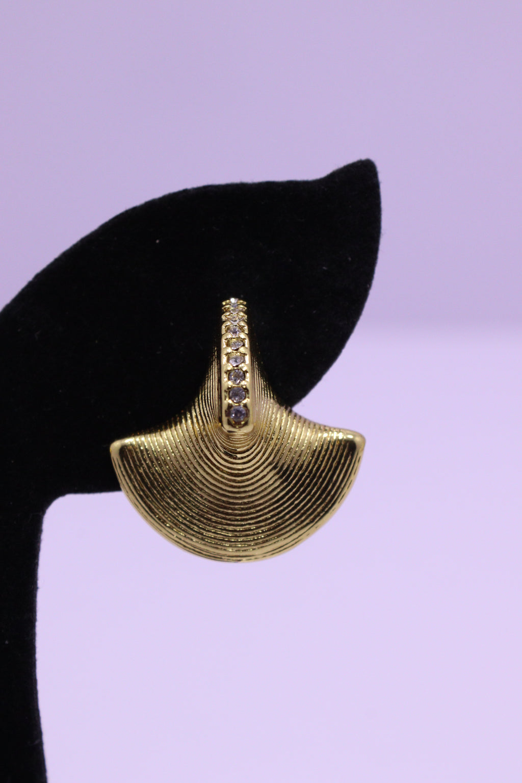 Bold Glow Series 0012 - AZ Golden Ear ring