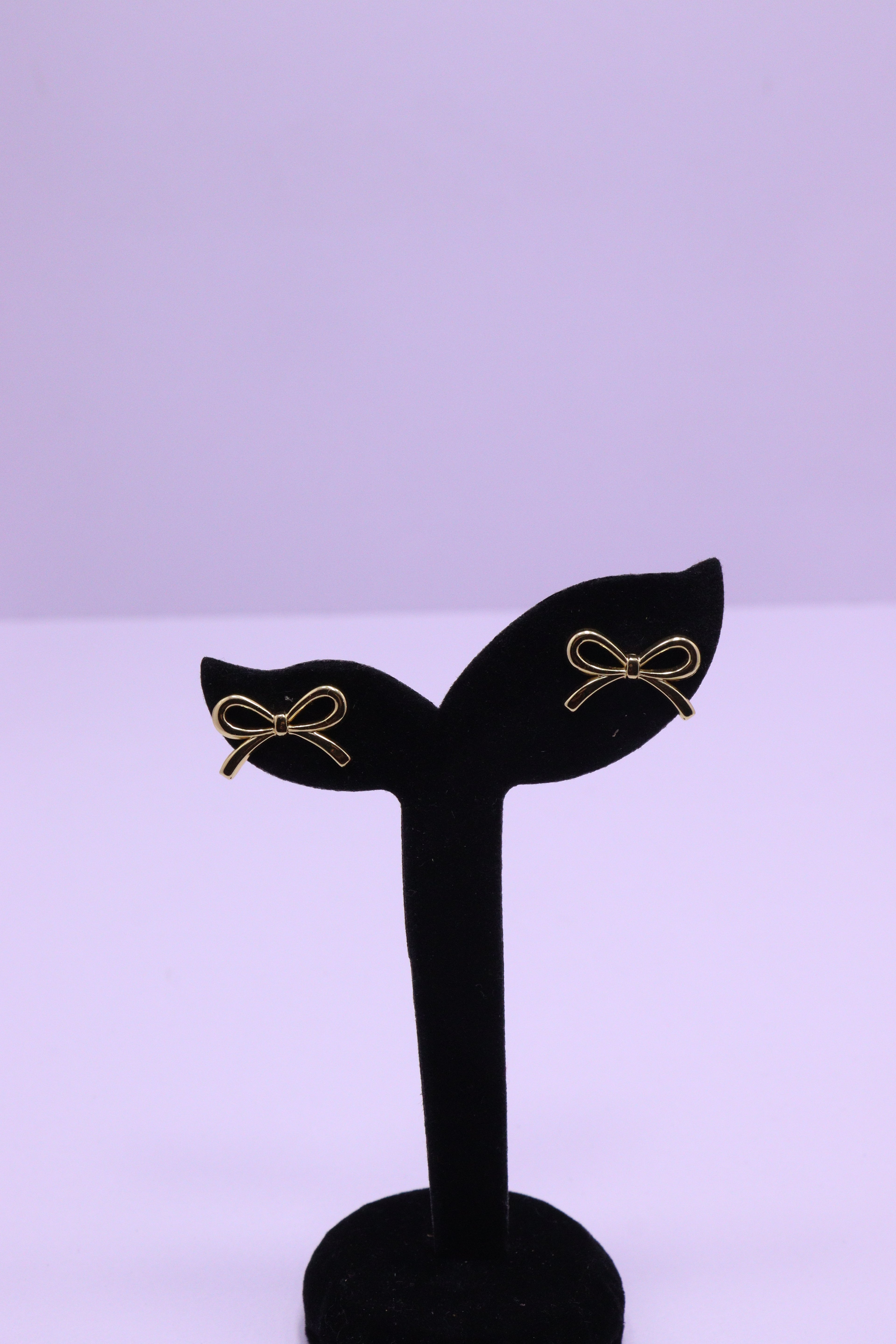 Bold Glow Series 0014 - AZ Golden Ear ring