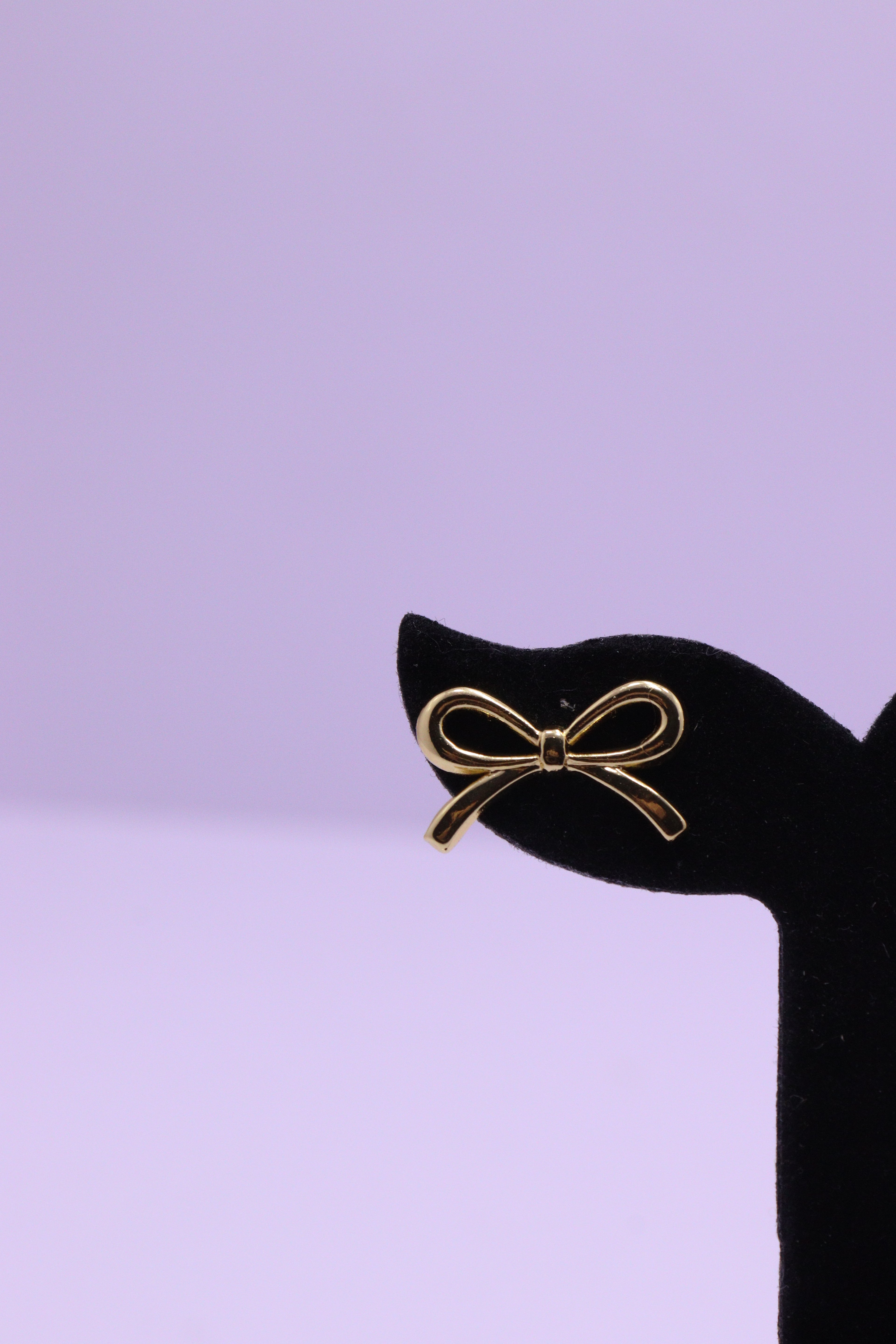 Bold Glow Series 0014 - AZ Golden Ear ring