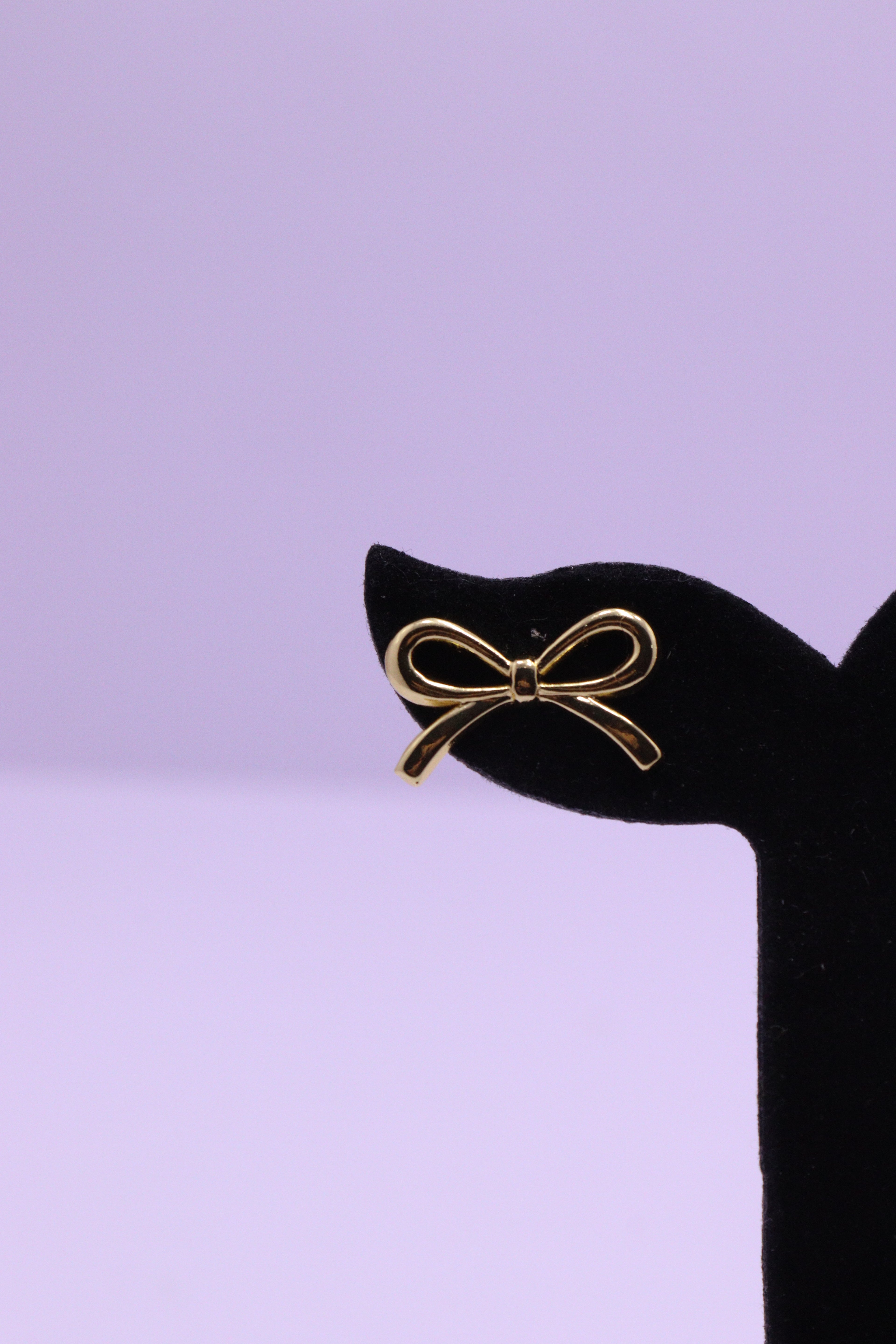 Bold Glow Series 0014 - AZ Golden Ear ring