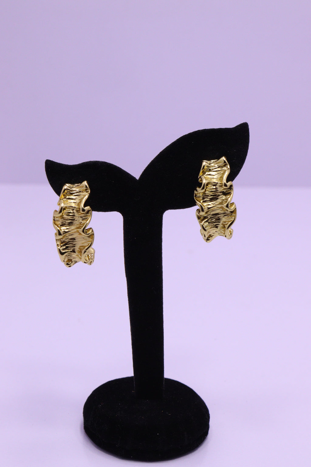 Bold Glow Series 0015 - AZ Golden Ear ring