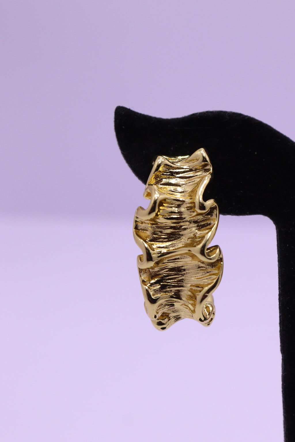 Bold Glow Series 0015 - AZ Golden Ear ring