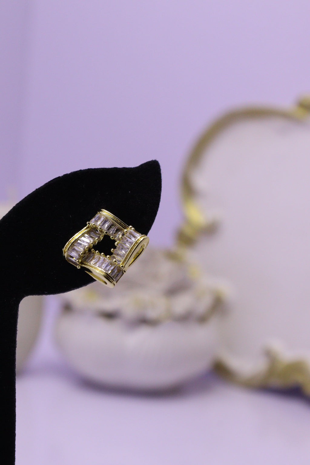 Bold Glow Series 0081 - AZ Golden Ear ring