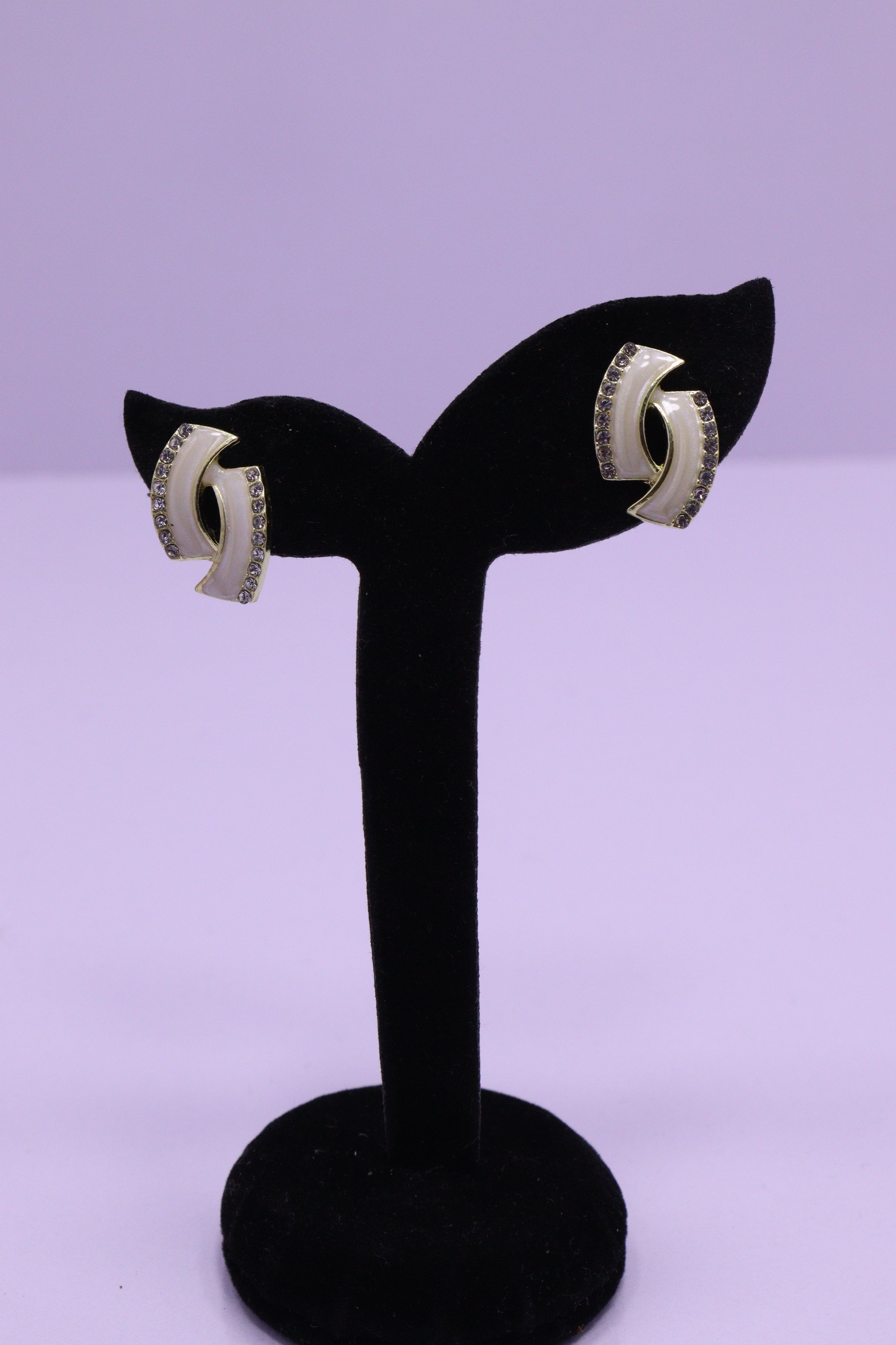 Bold Glow Series 0113 - AZ Golden Ear ring