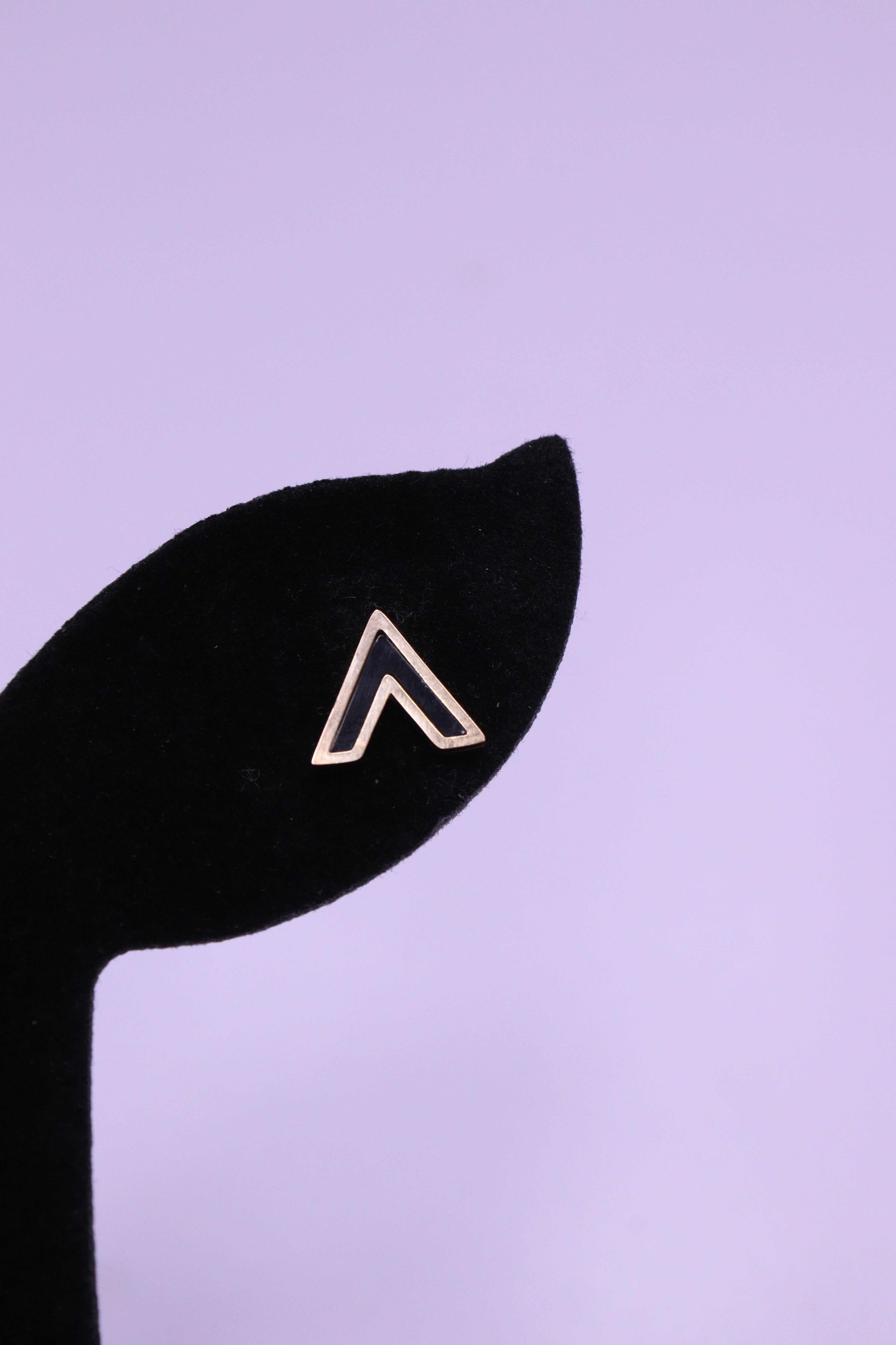 Bold Glow Series 0142 - AZ Golden Ear ring